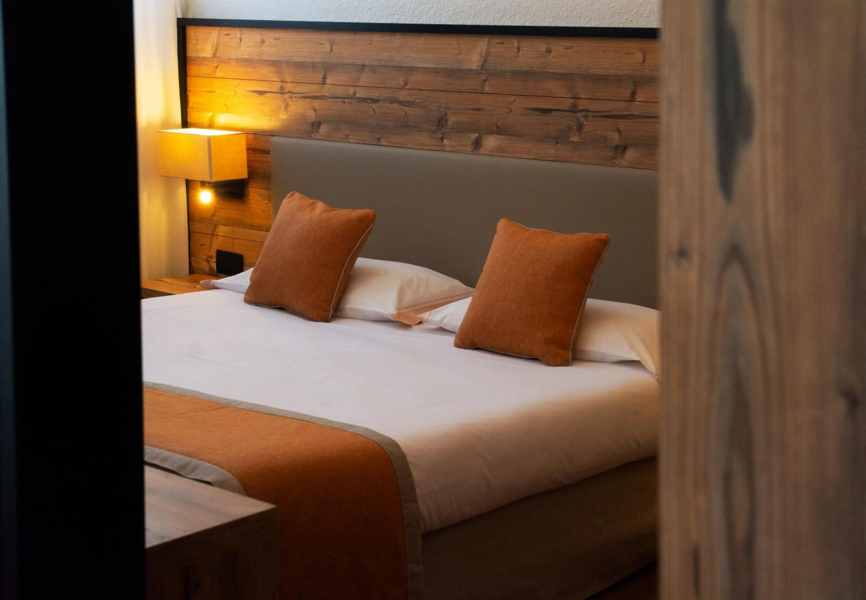 Decorative detail, Bed in TH La Thuile - Planibel Hotel