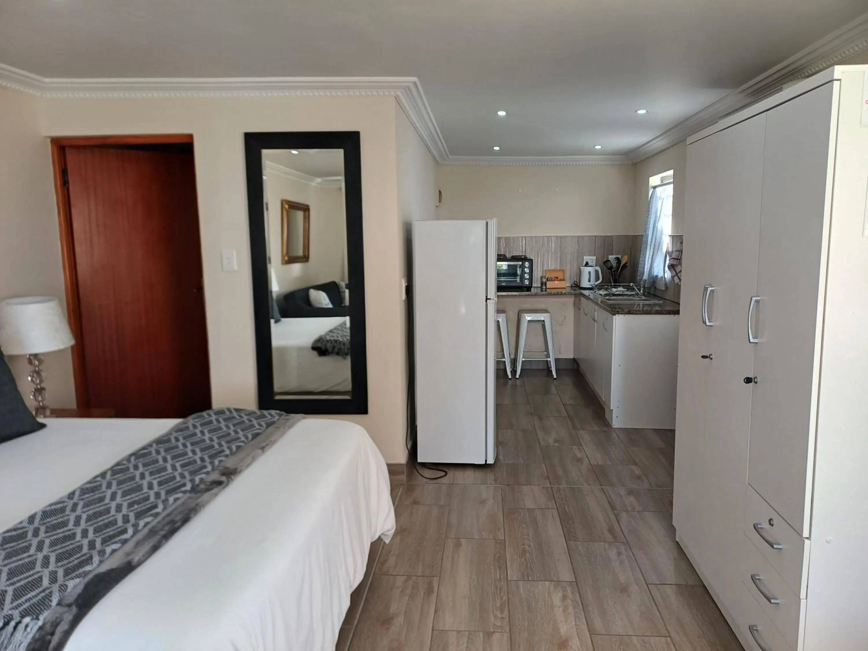 Bed in Arcangeli Wines