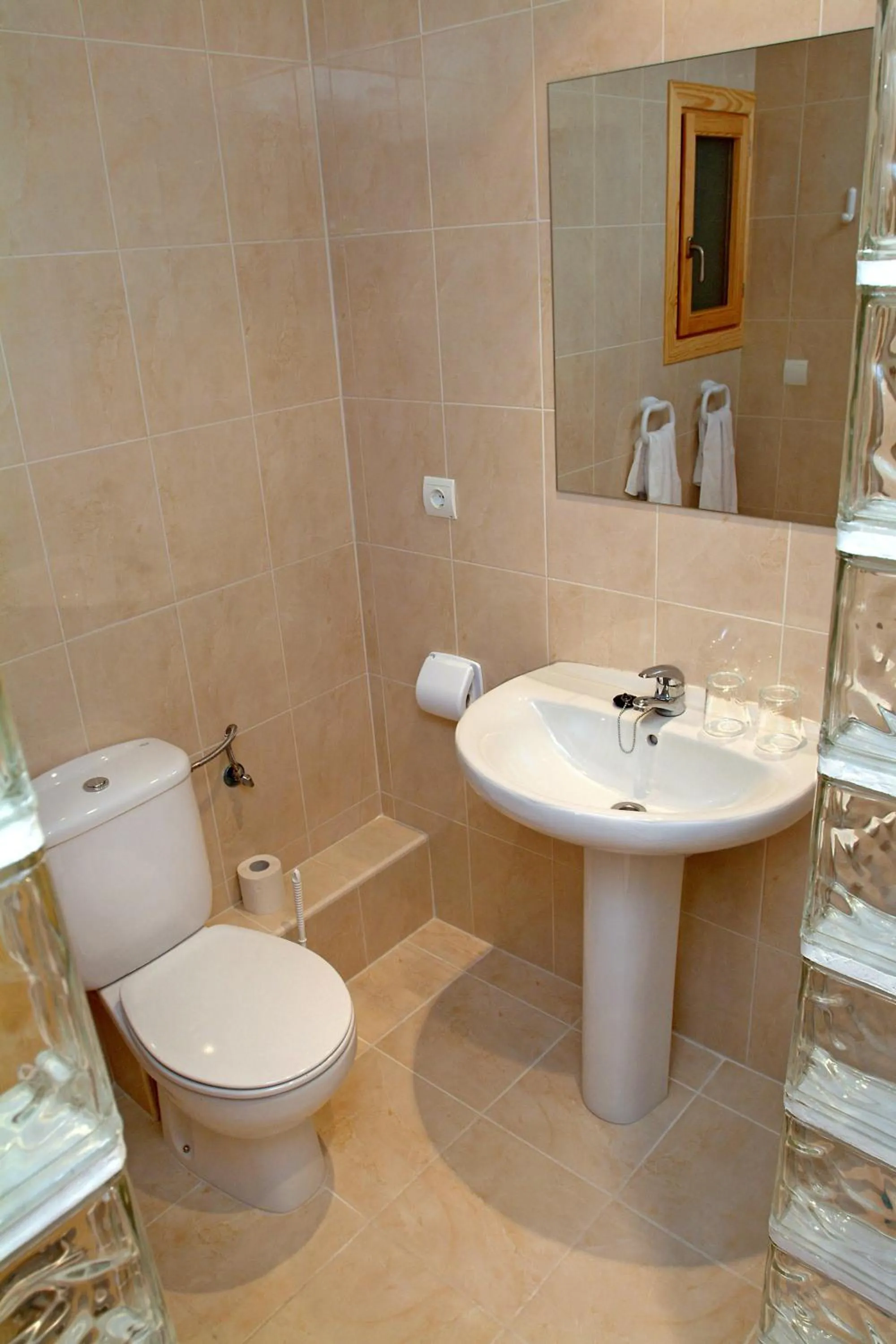 Bathroom in Hostal Tierramar