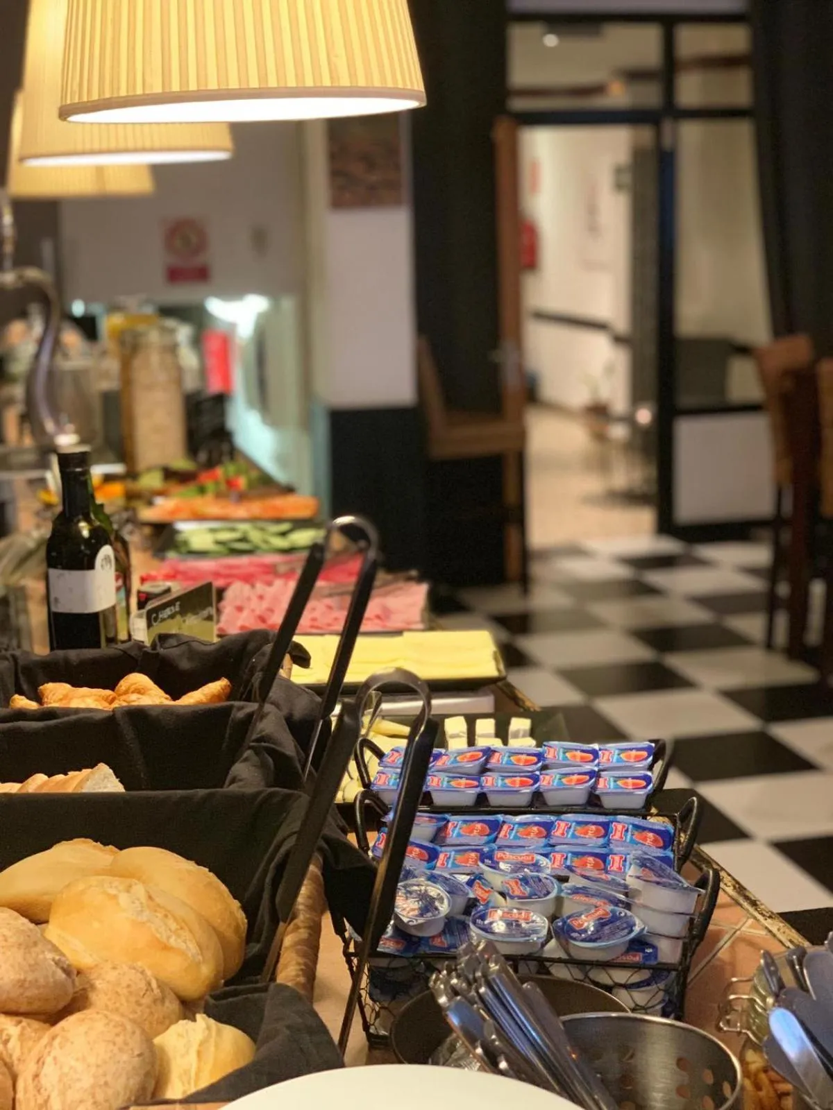 Buffet breakfast in Hostal Tierramar