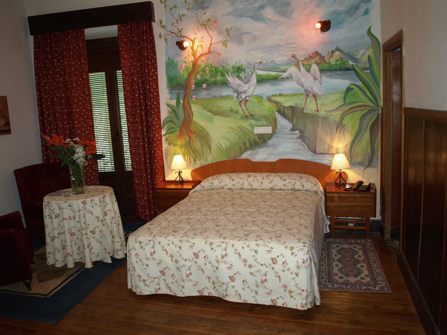 Photo of the whole room, Bed in Gran Posada La Mesnada