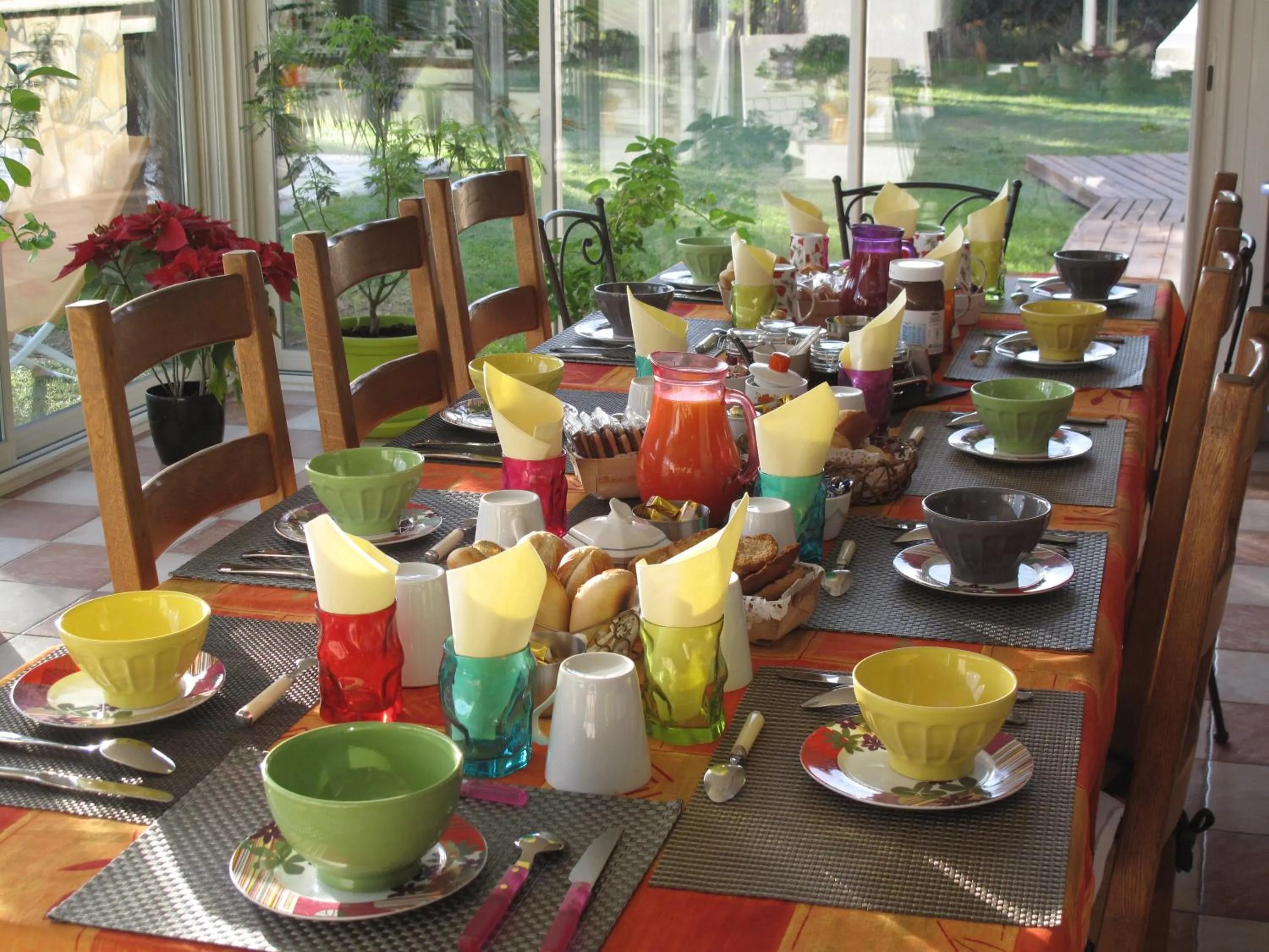 Food and drinks in L'étape Provencale