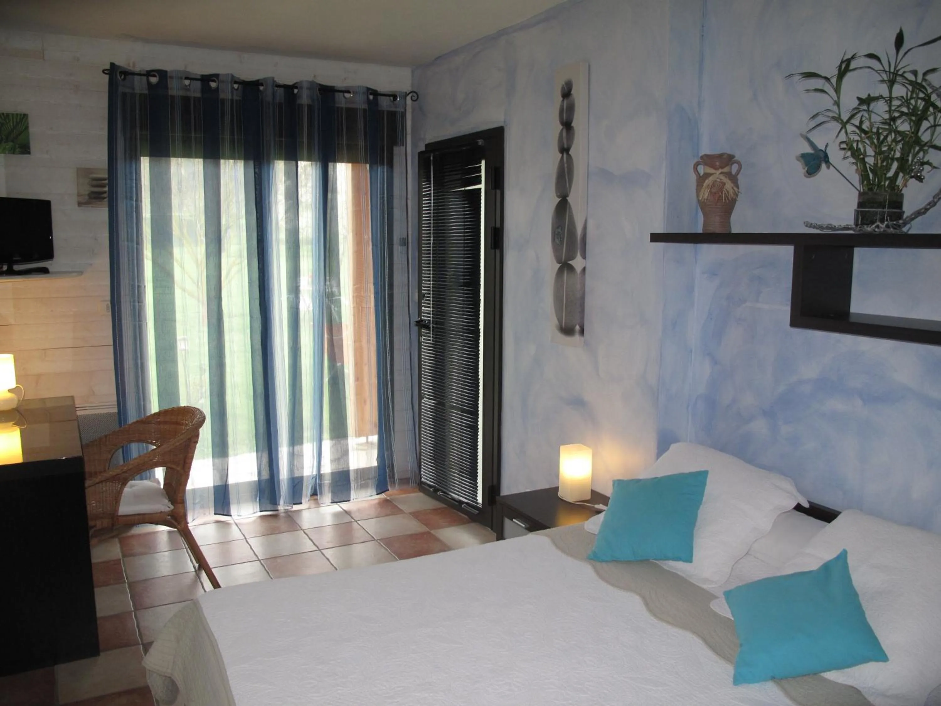 Bed in L'étape Provencale