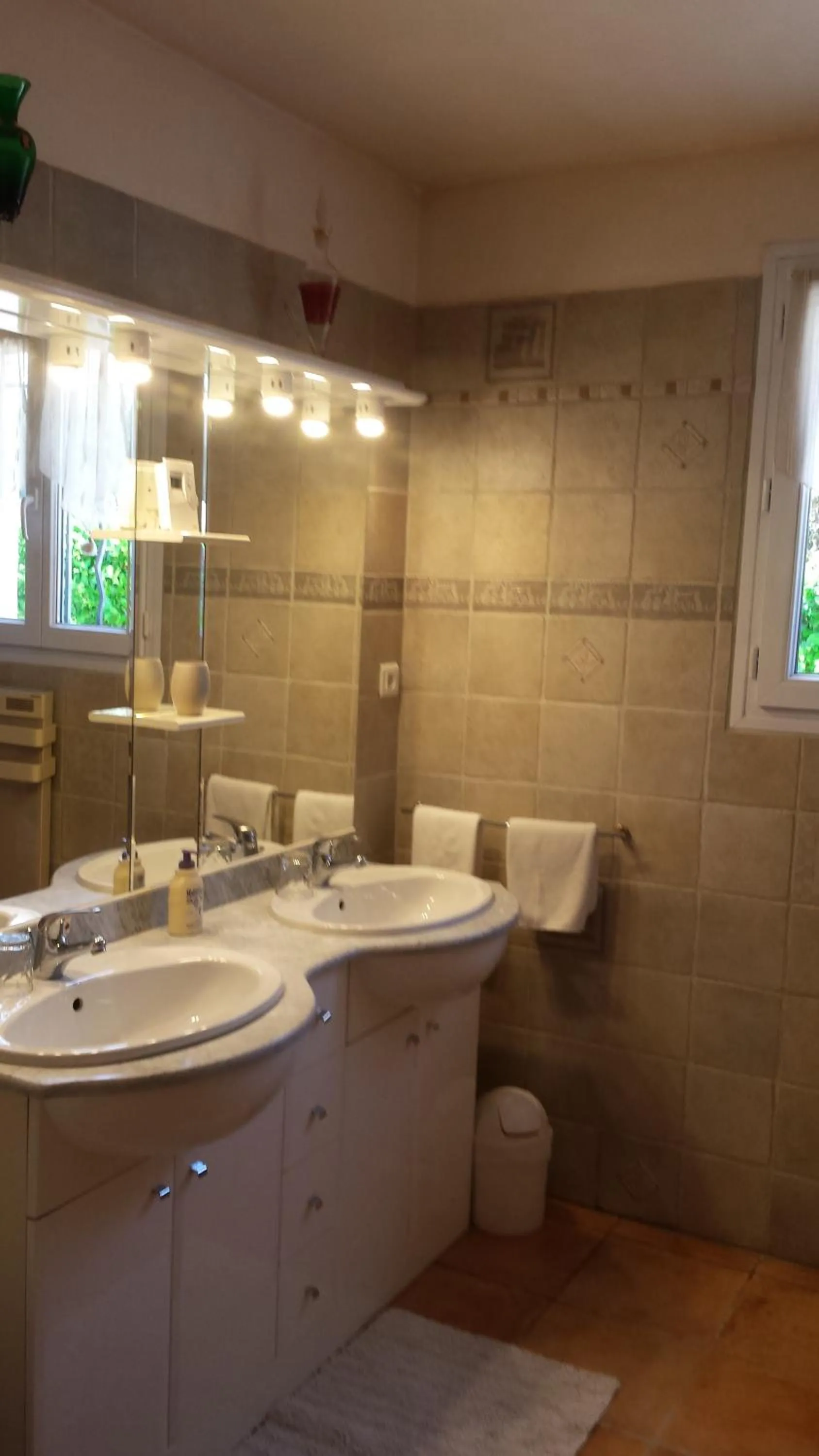 Toilet in L'étape Provencale