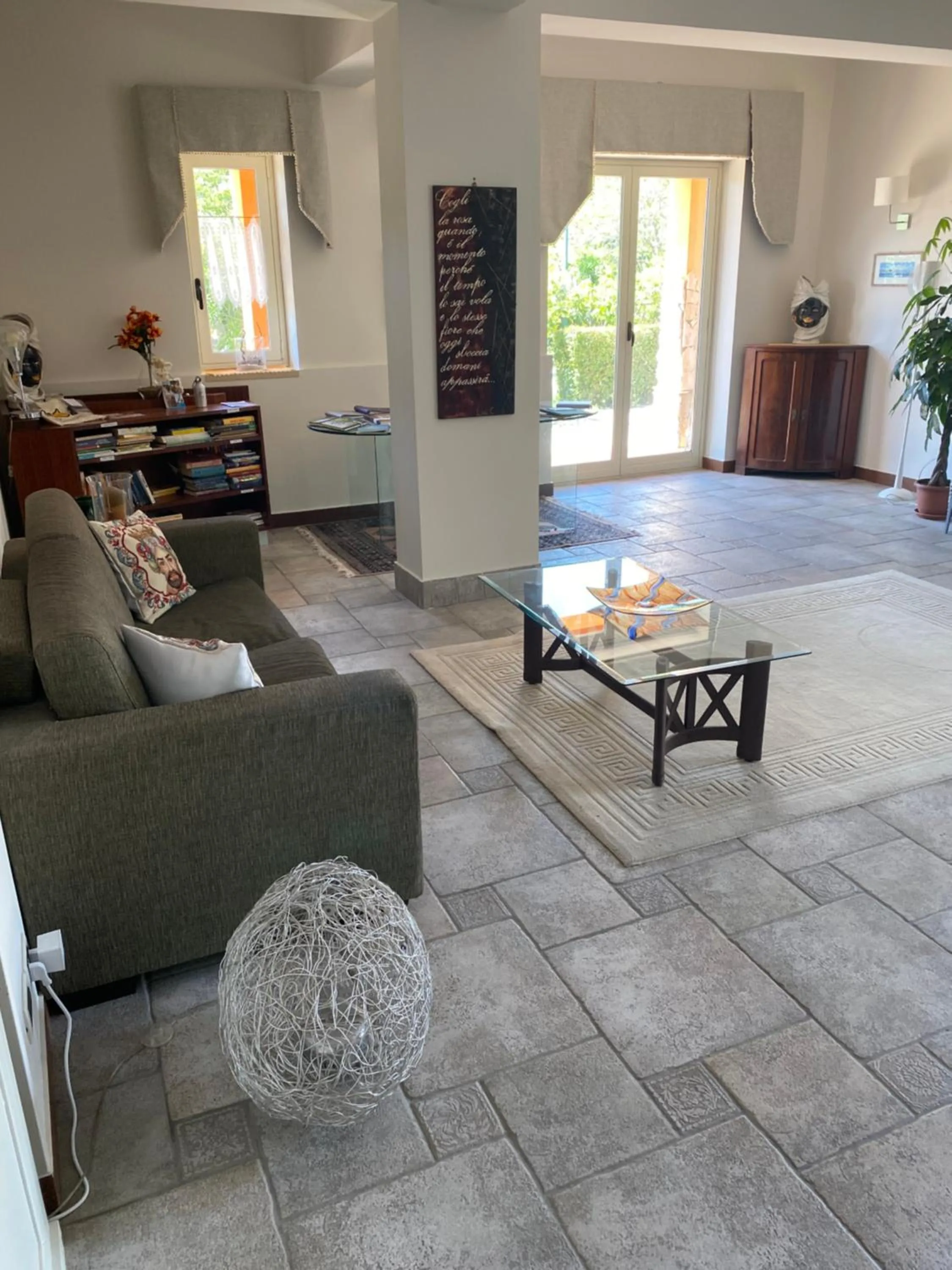 Lobby or reception in Casale Romano Resort e Relais