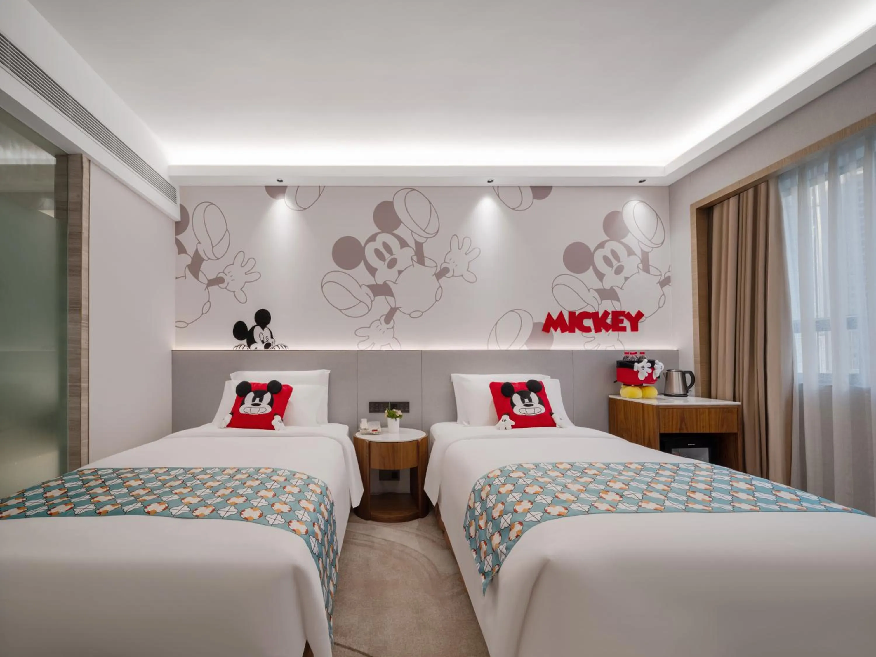 Twin Room in Grand Skylight Hotel Shenzhen Zhonghang