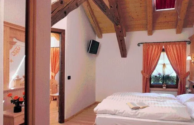Photo of the whole room, Bed in Hotel Fonte Dei Veli