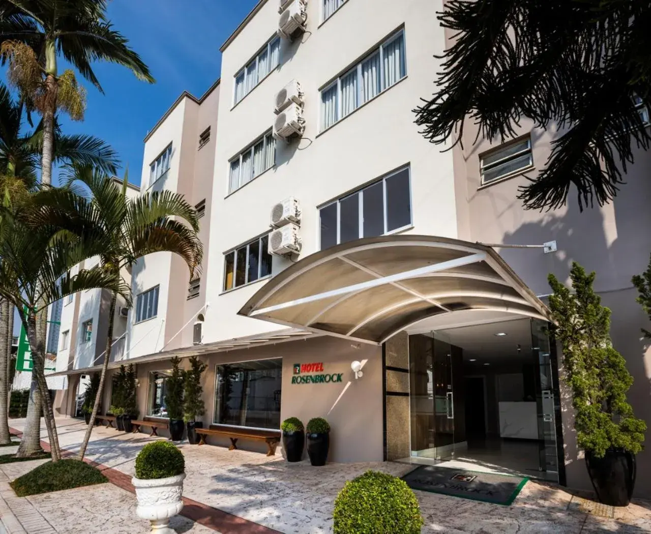 Facade/entrance in Hotel Rosenbrock Facade/entrance in Hotel Rosenbrock