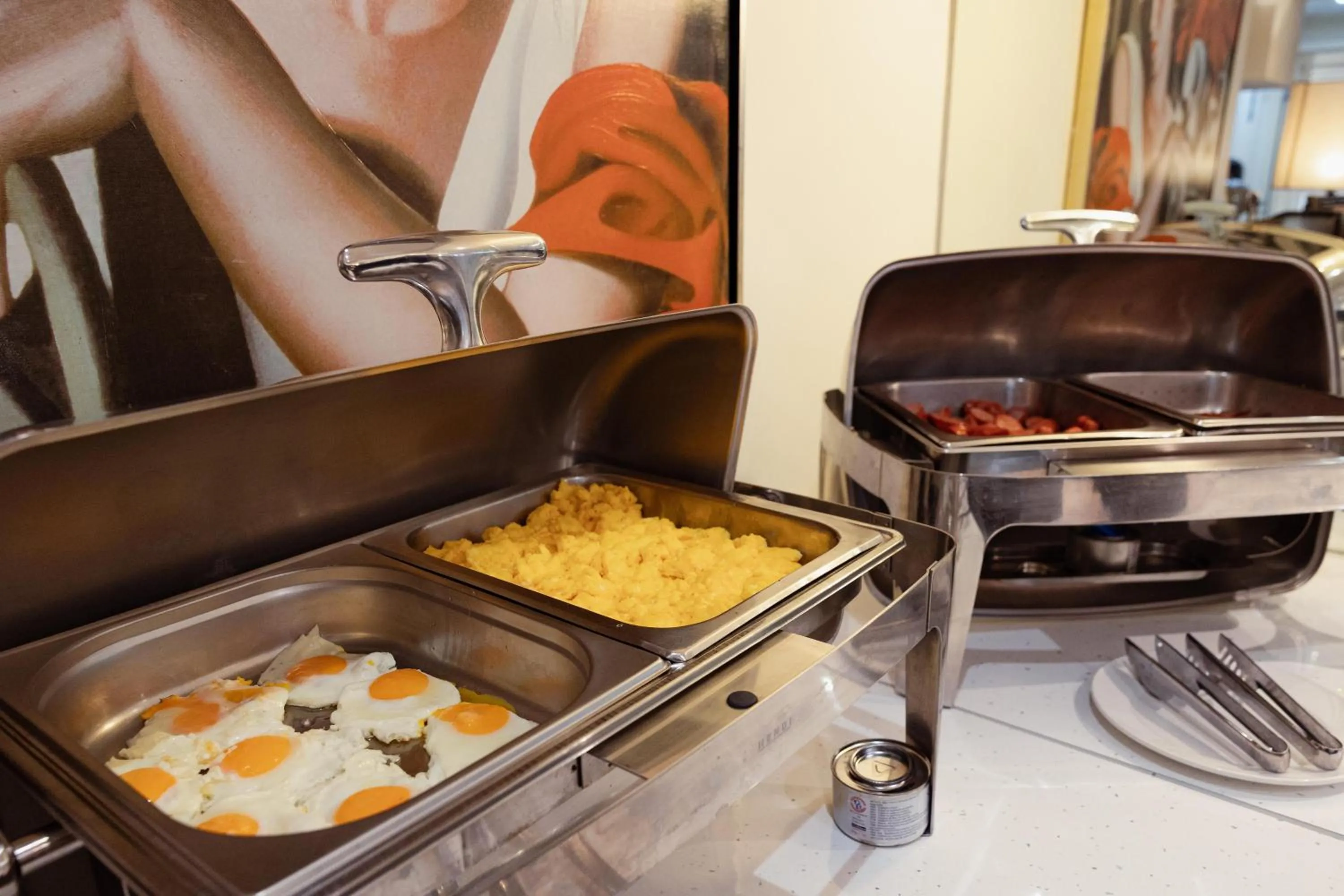 Breakfast in Best Western Plus Embassy Hotel