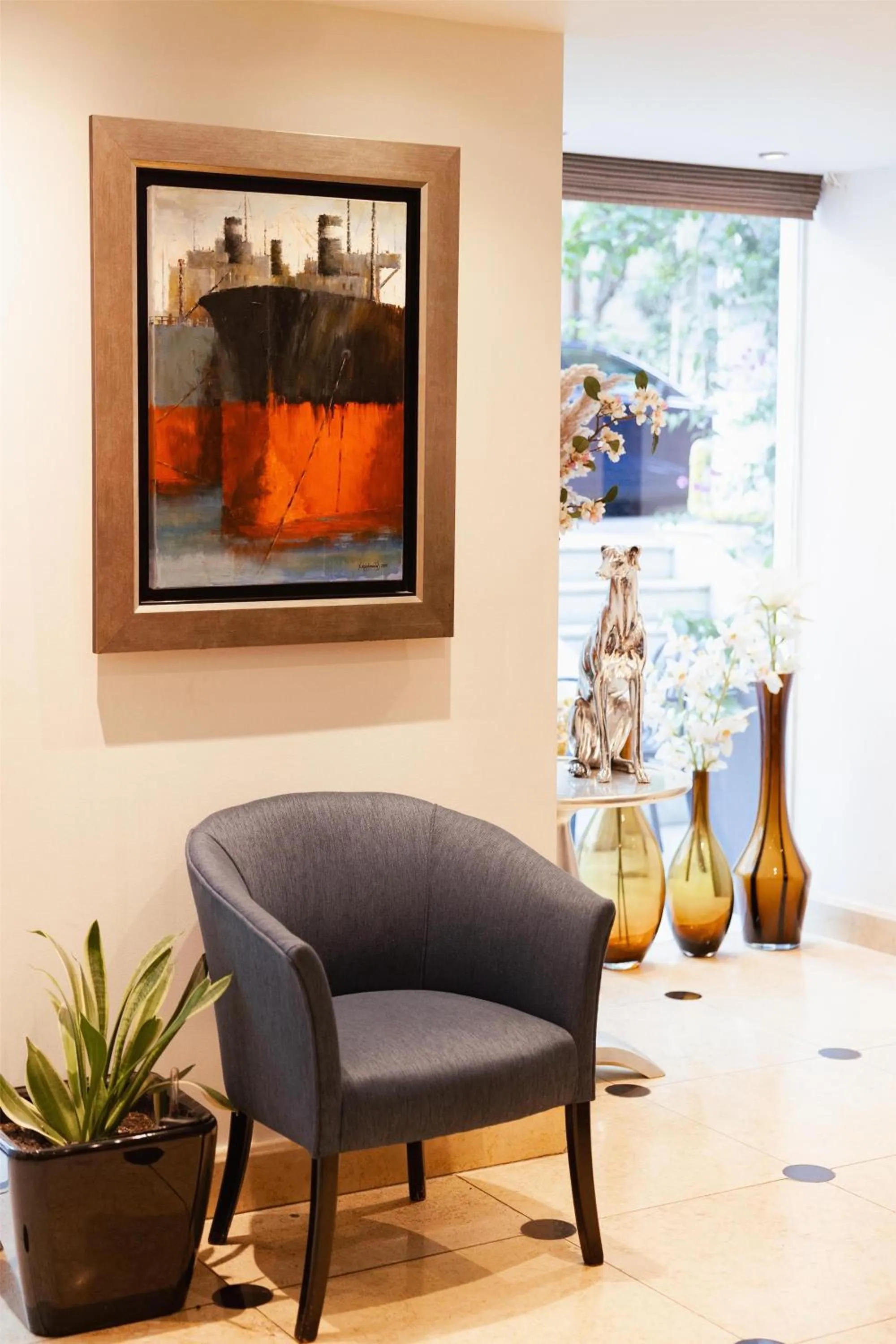 Lobby or reception in Best Western Plus Embassy Hotel