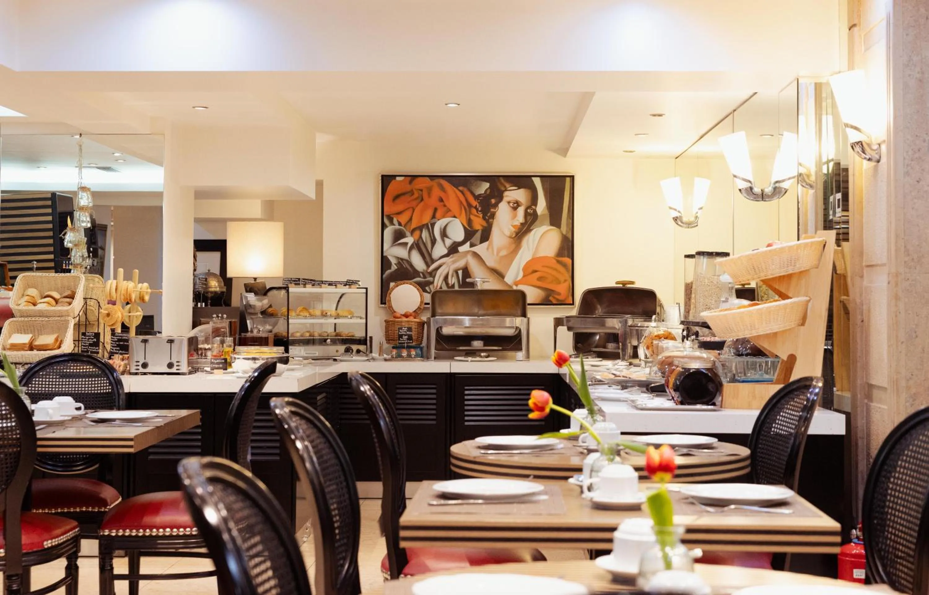 Breakfast in Best Western Plus Embassy Hotel