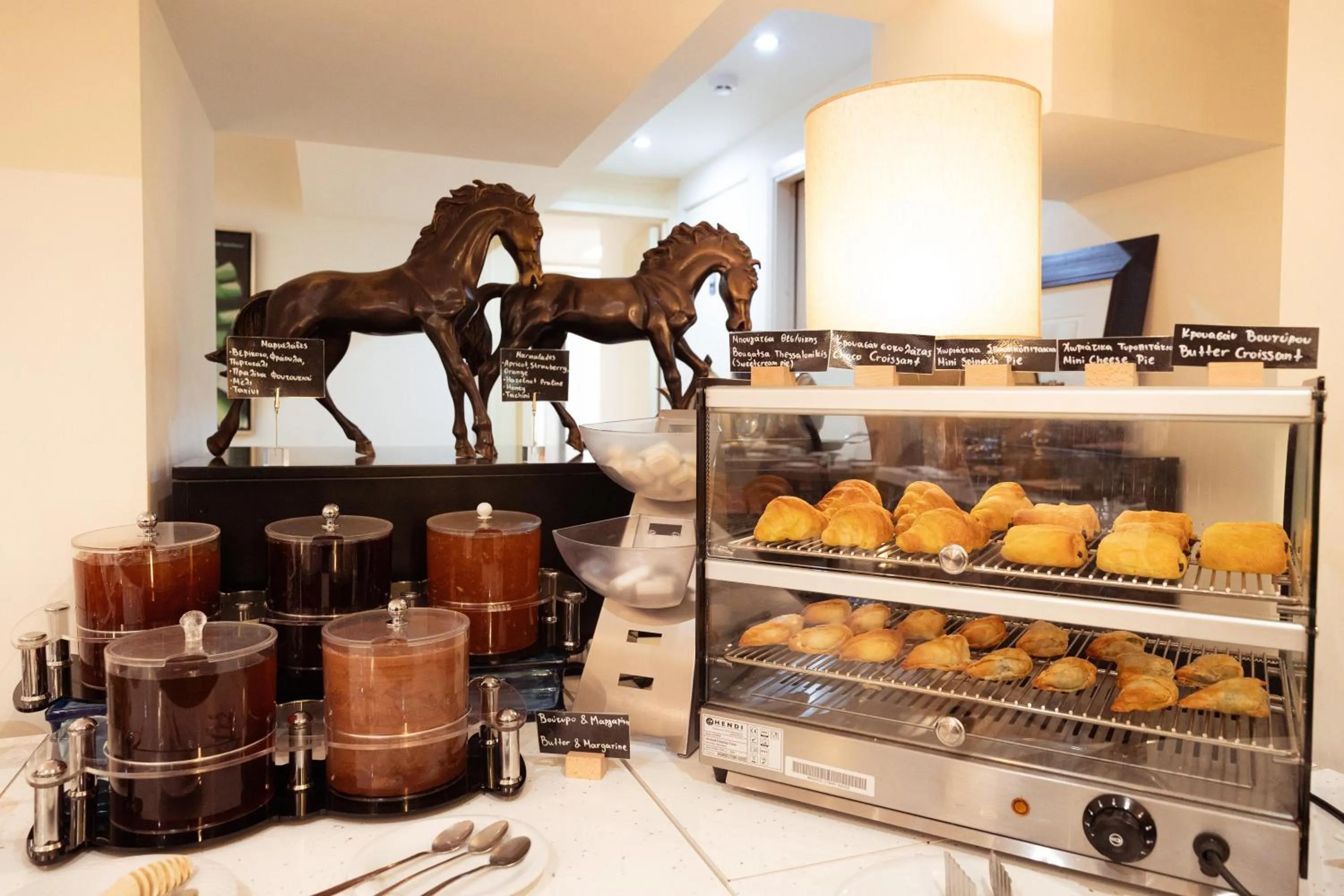 Breakfast in Best Western Plus Embassy Hotel