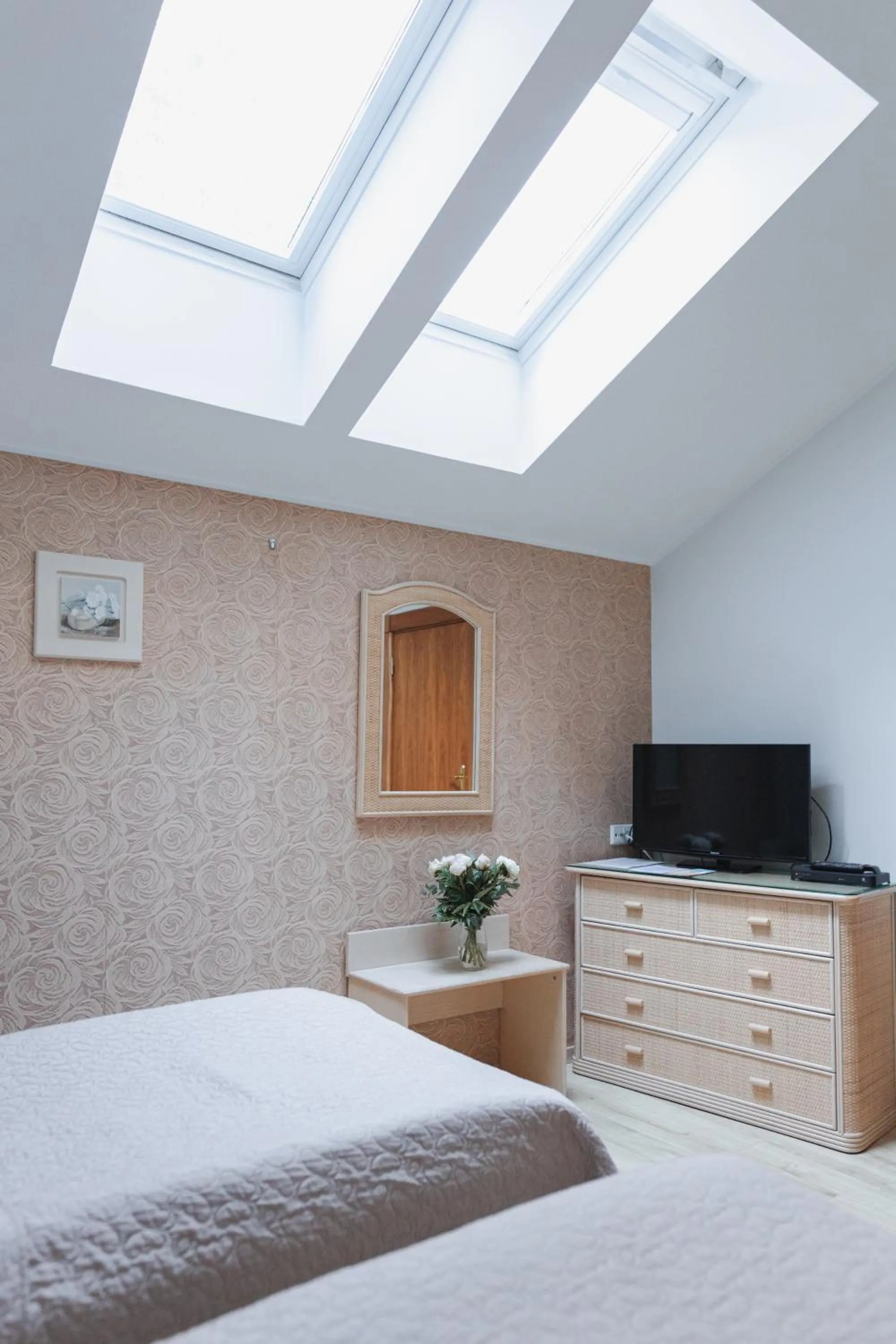 Photo of the whole room, Bed in Willa Marea