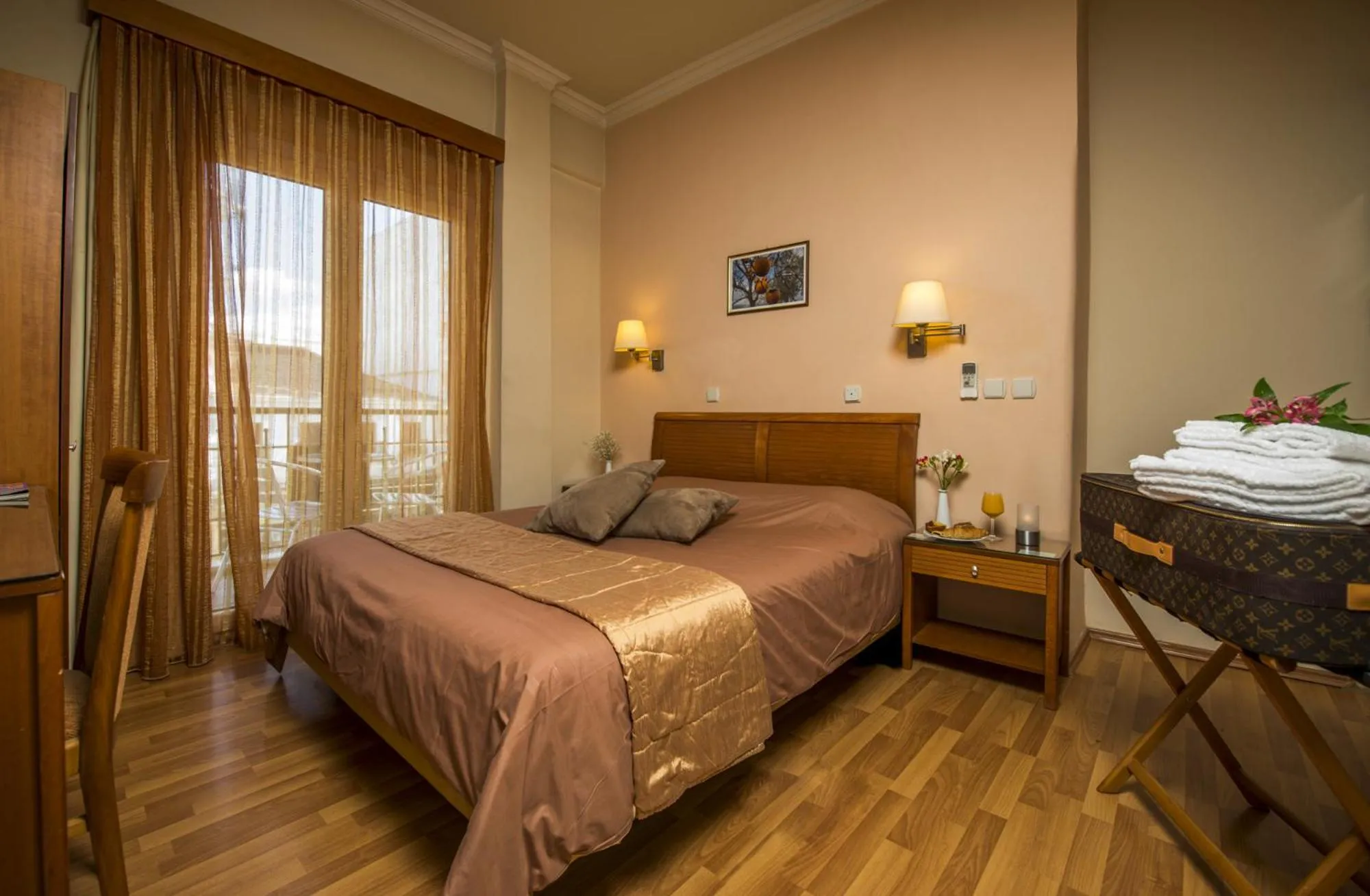 Photo of the whole room, Bed in Lakonia Hotel