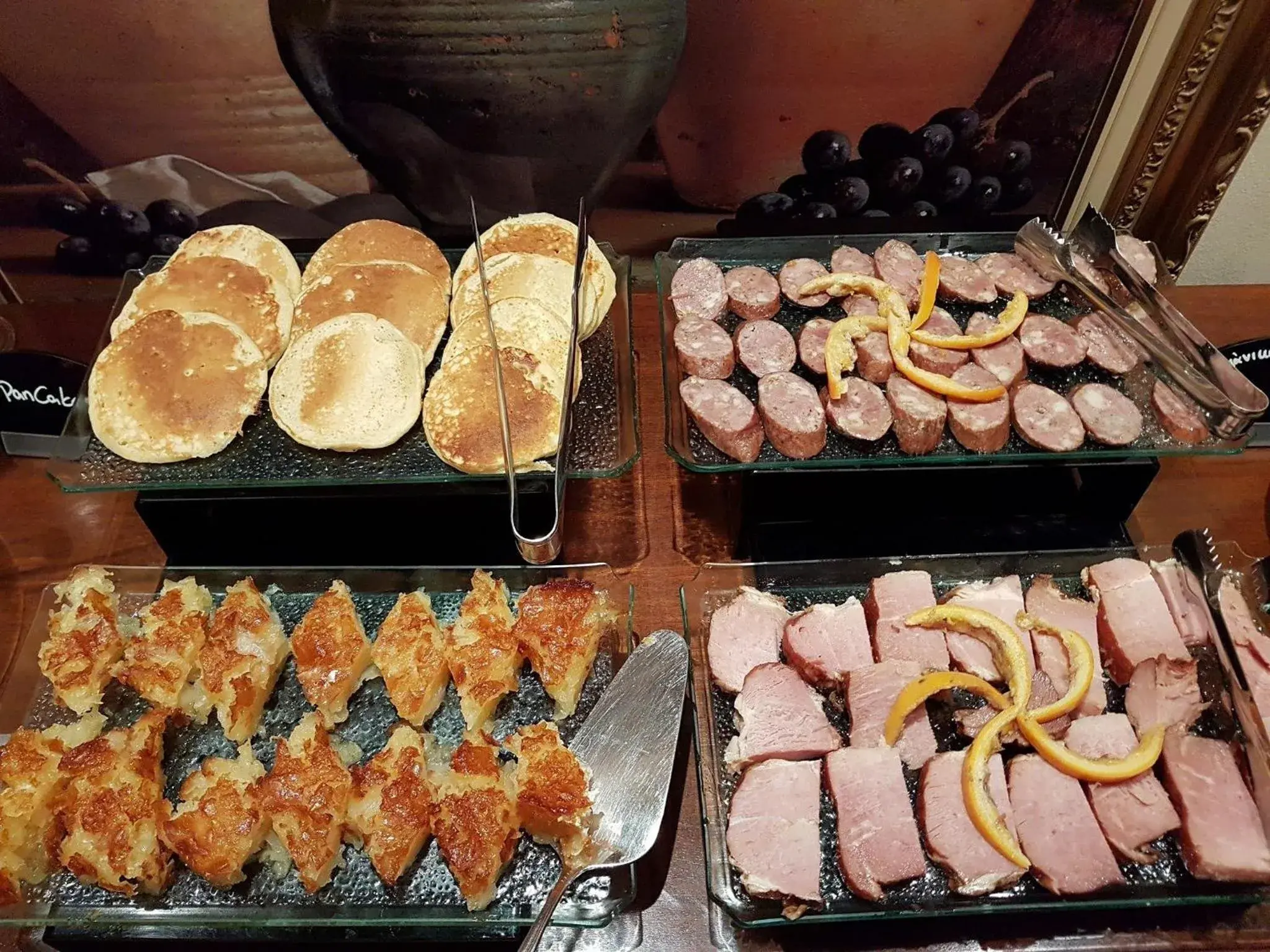 Food and drinks in Lakonia Hotel Food and drinks in Lakonia Hotel