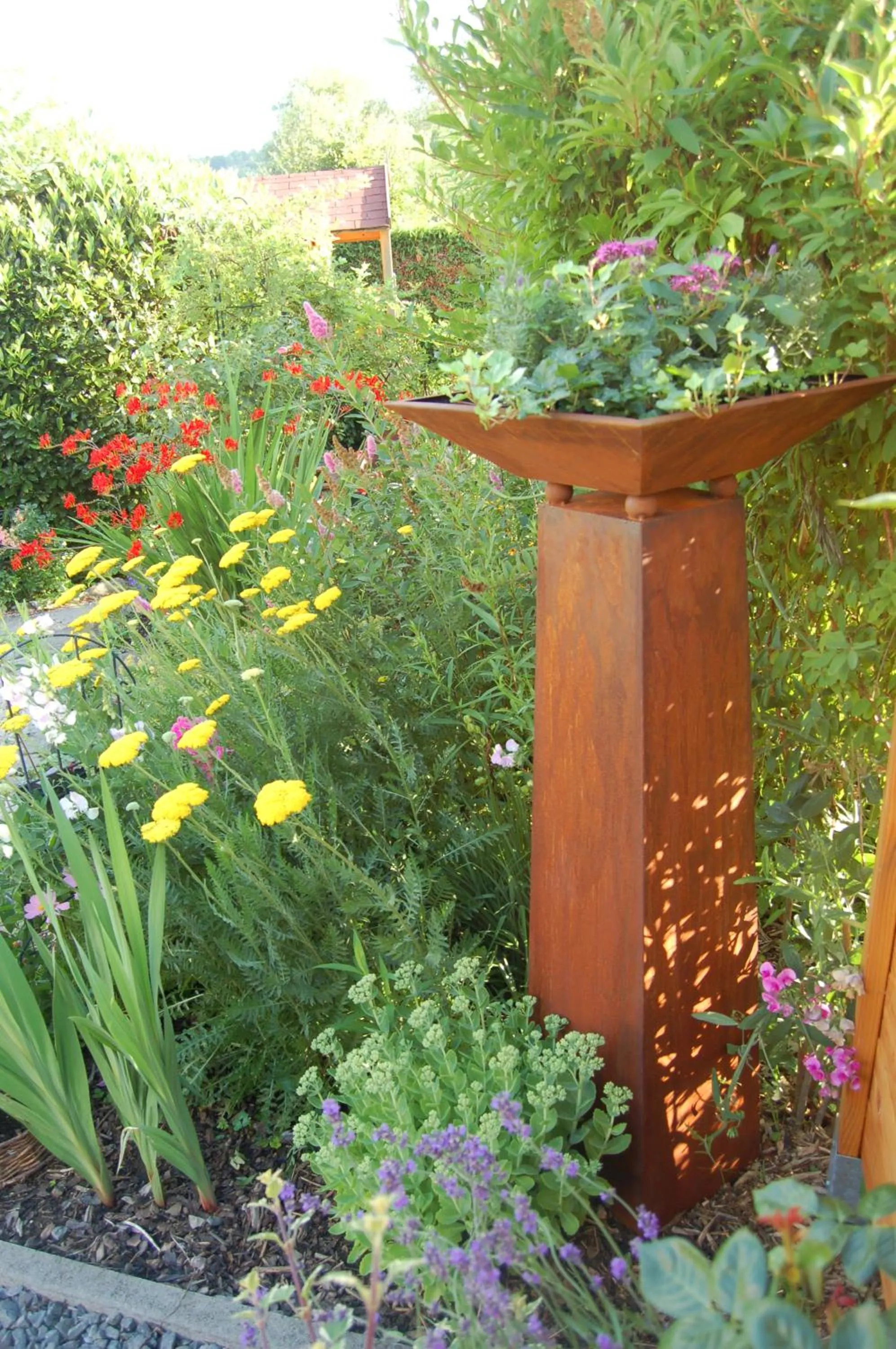 Garden in Hotel-Ferienwohnungen Cafe Maarblick