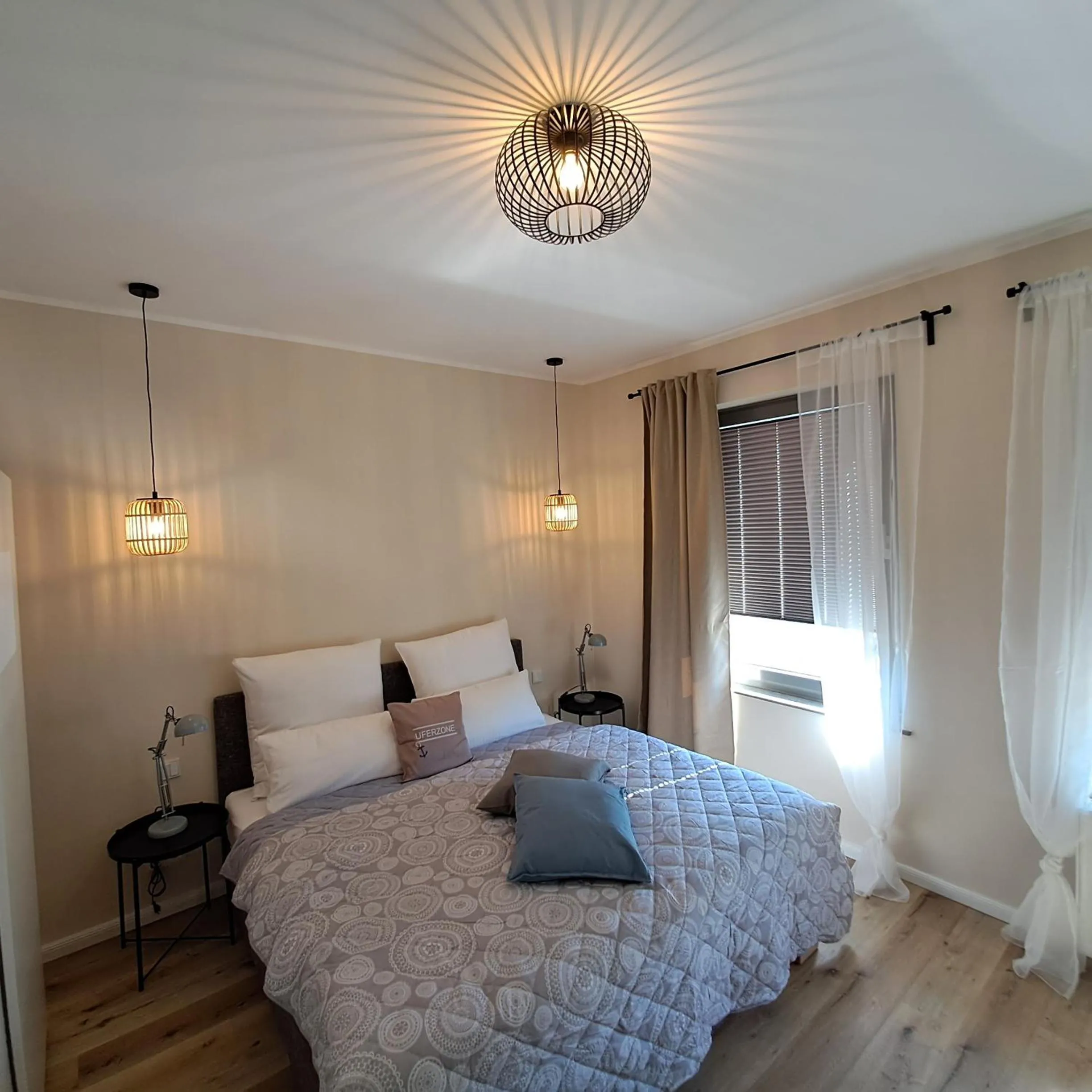 Bedroom, Bed in Hotel-Ferienwohnungen Cafe Maarblick