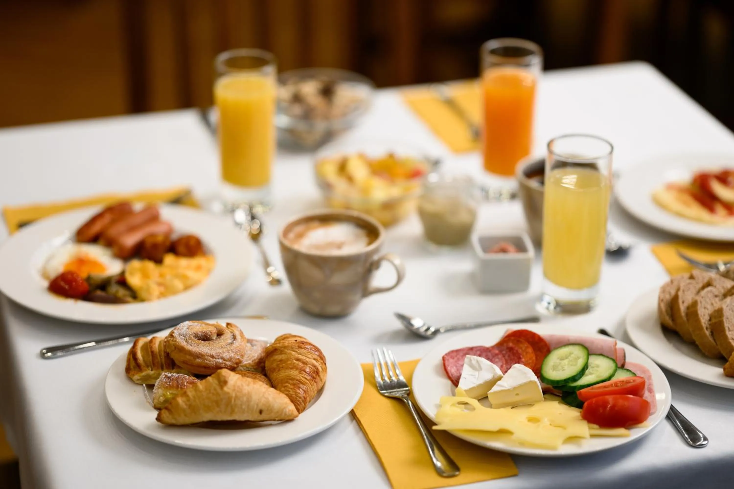 Restaurant/places to eat in Aranyhomok Hotel Business & Relax