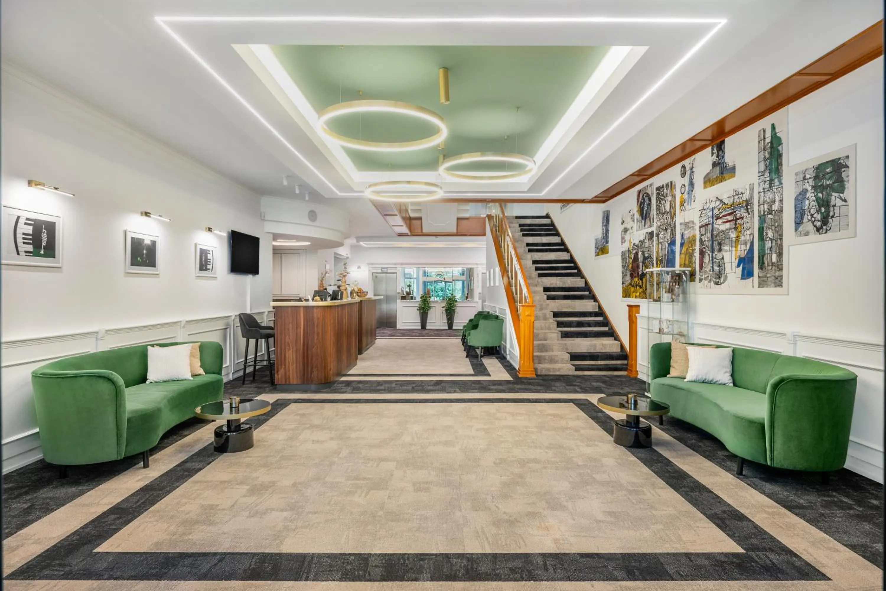 Lobby or reception in Aranyhomok Hotel Business & Relax