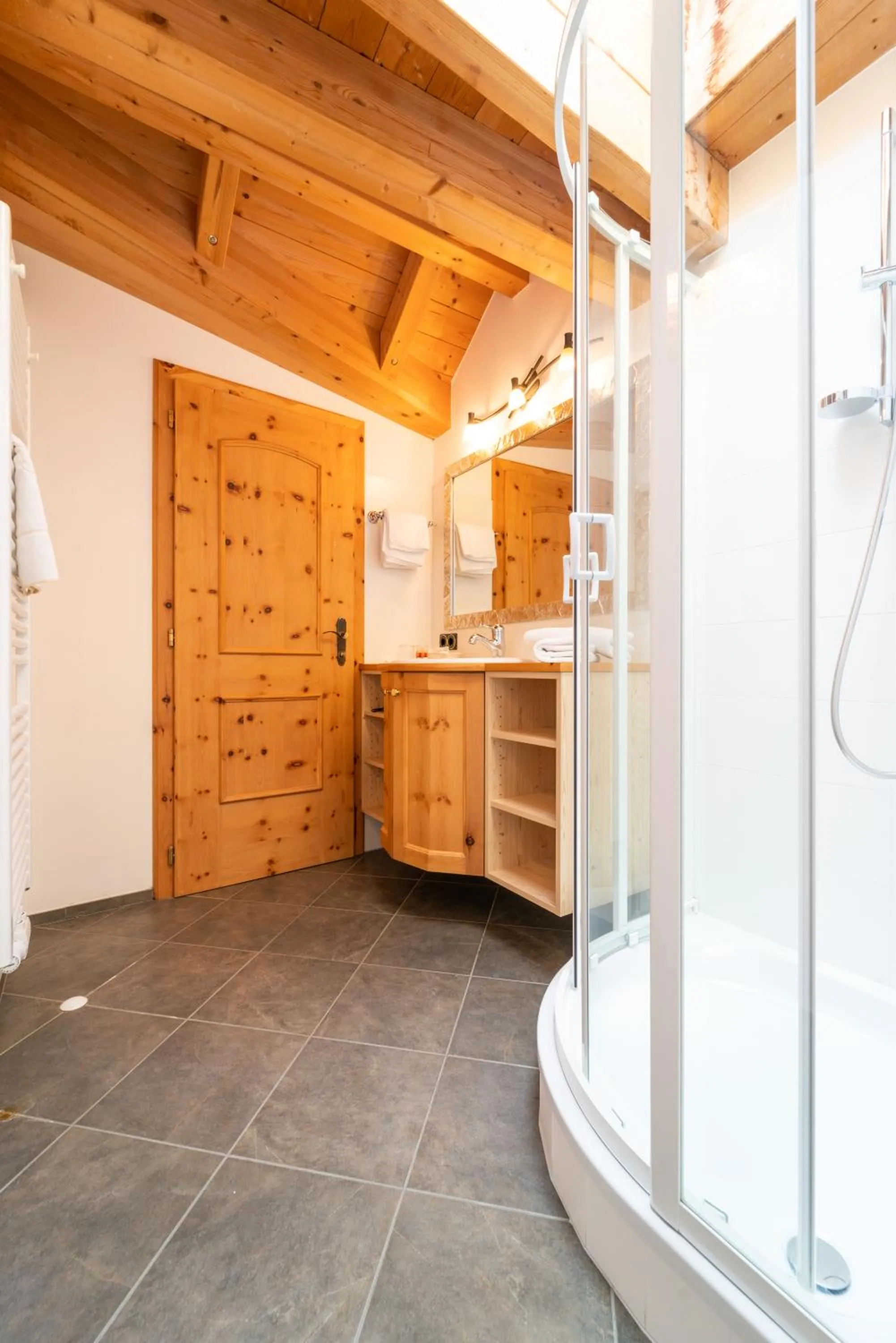 Bathroom in Hotel Asterbel