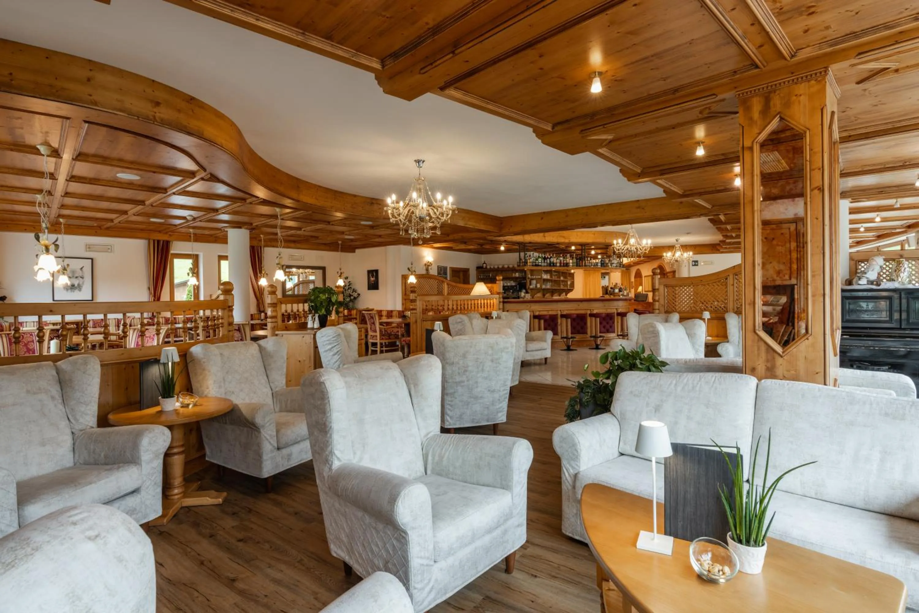 Lounge or bar in Hotel Asterbel