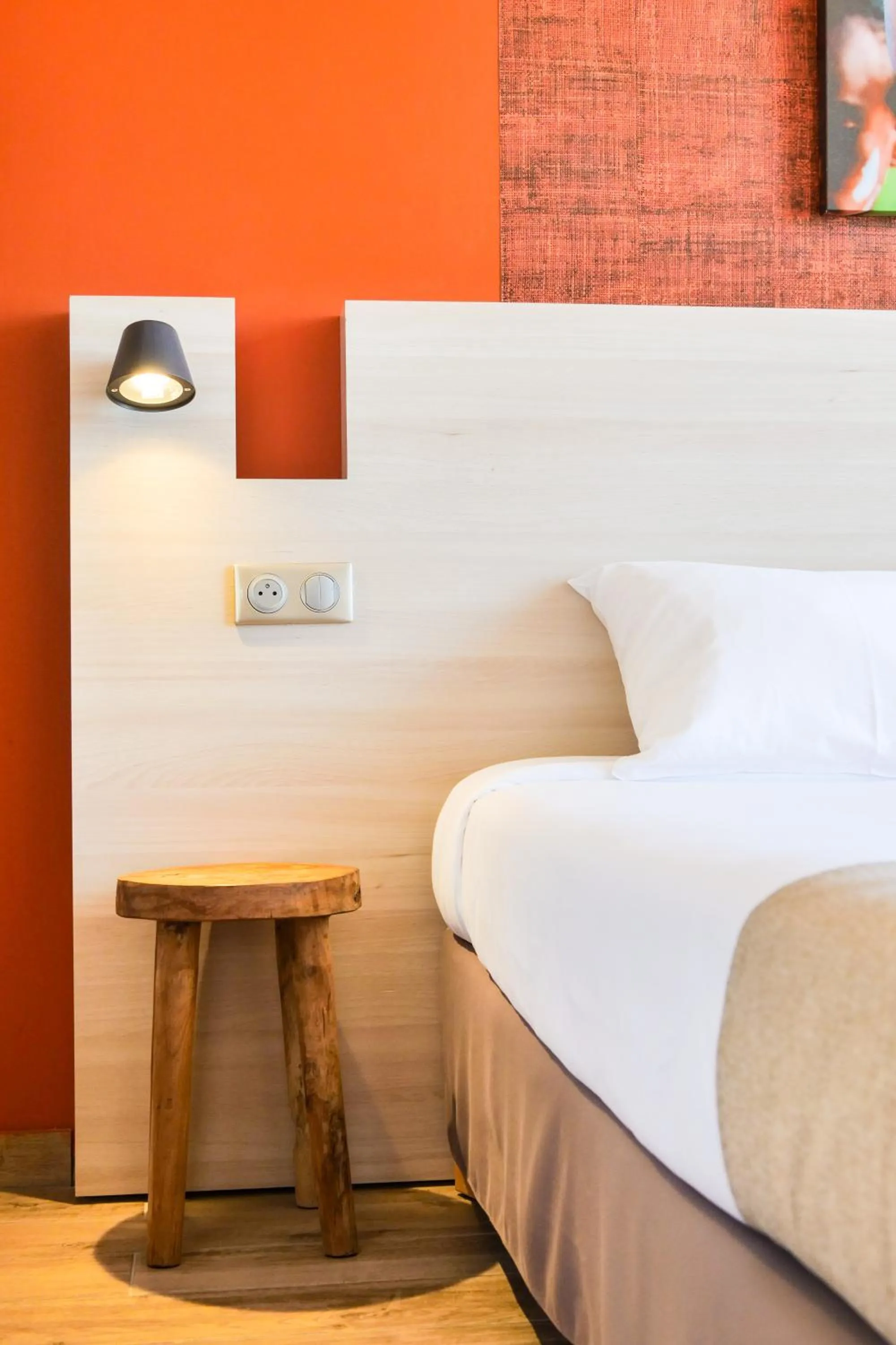 Decorative detail, Bed in Gondwana City Green