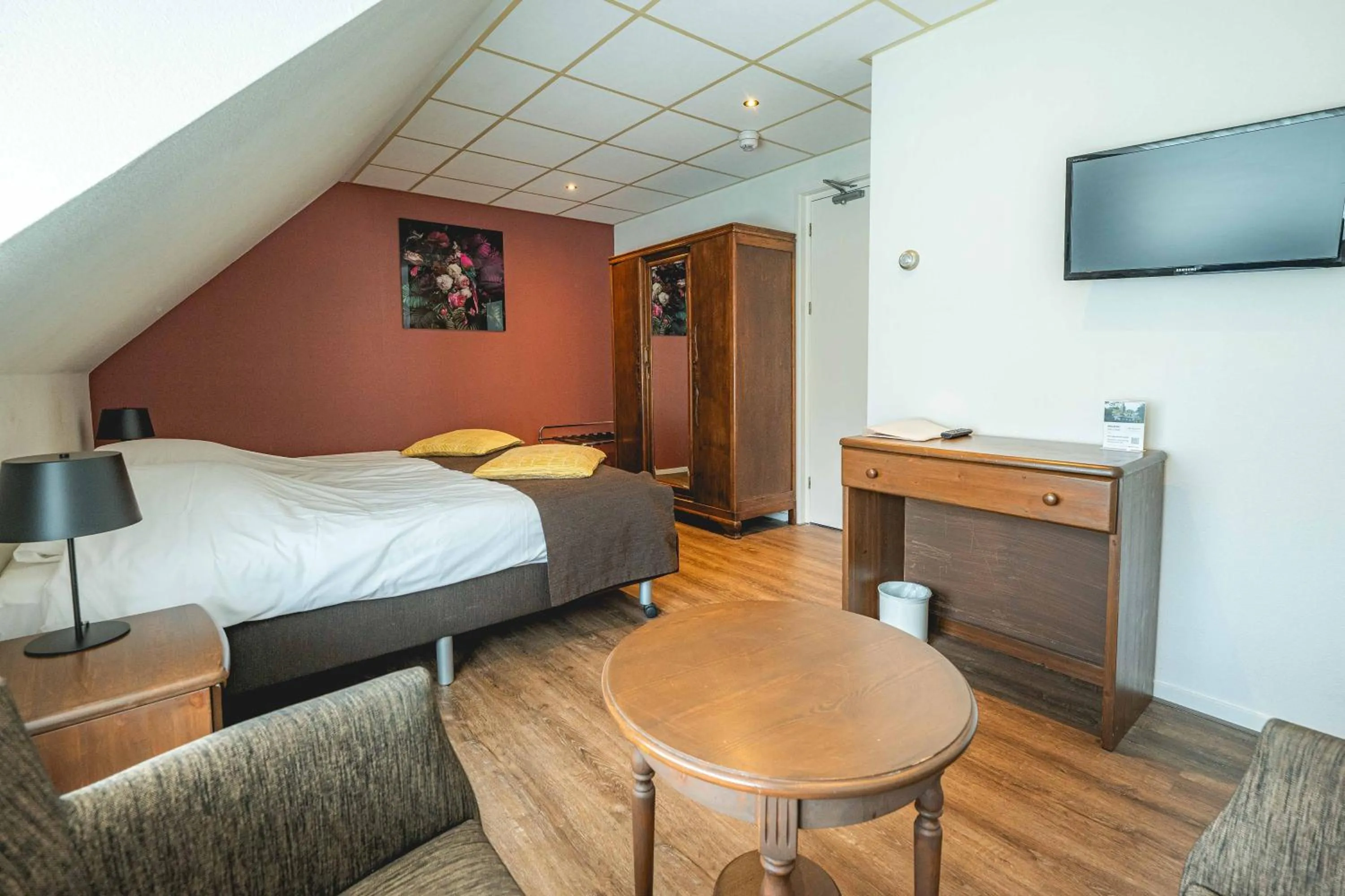 Bed in De Klomp Charme Hotel & Restaurant