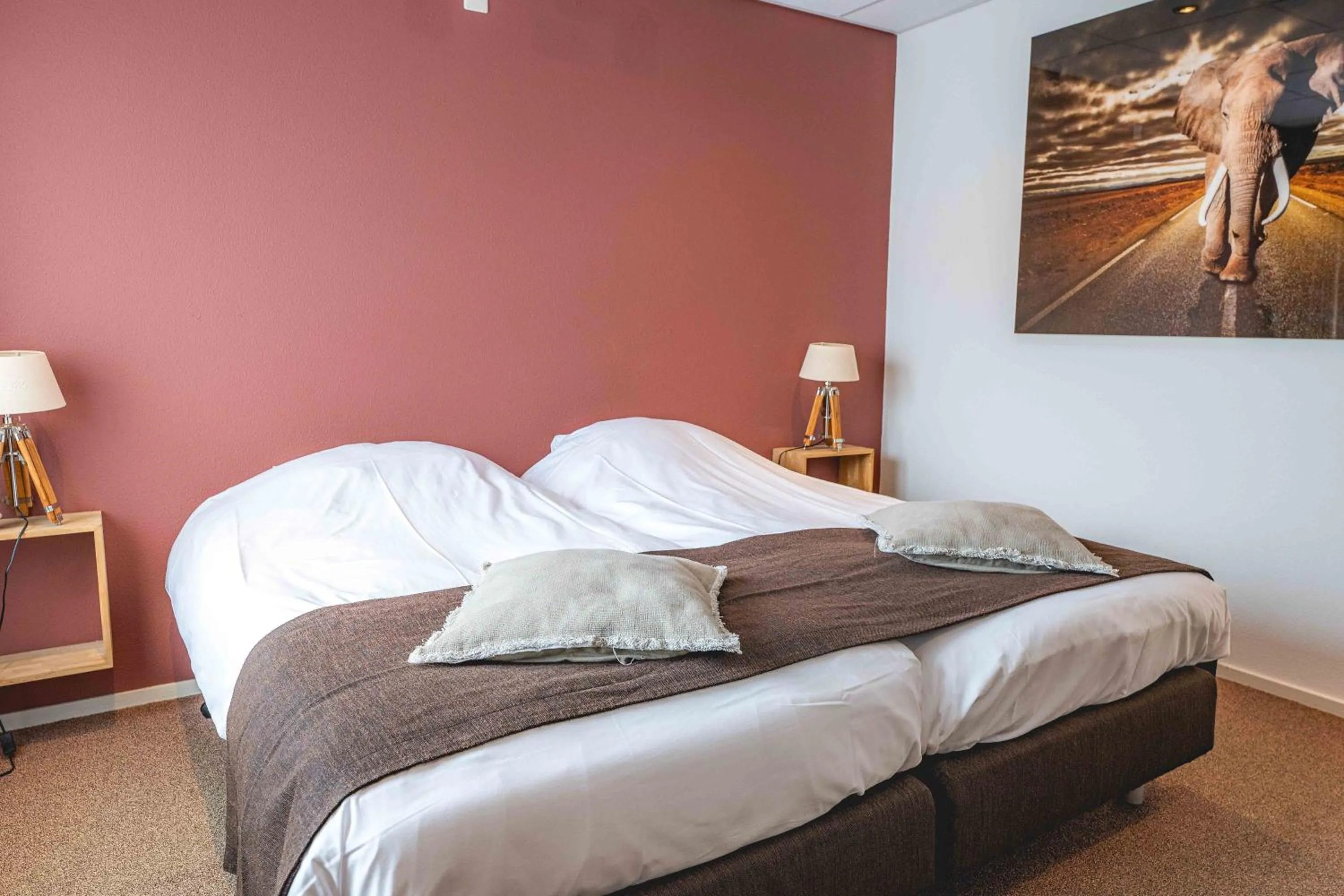 Bed in De Klomp Charme Hotel & Restaurant