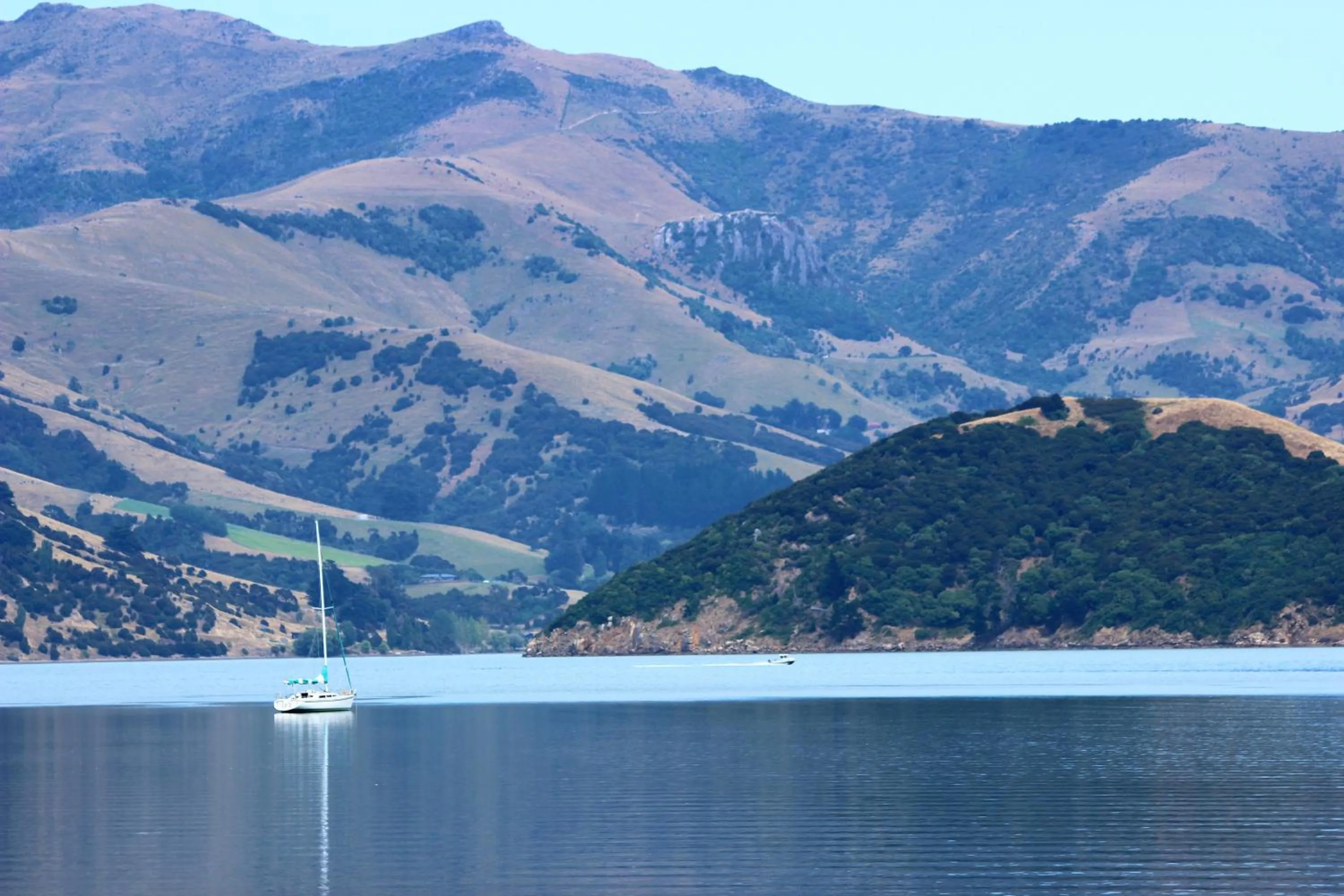 Beach in Duvauchelle Seaside Motel
