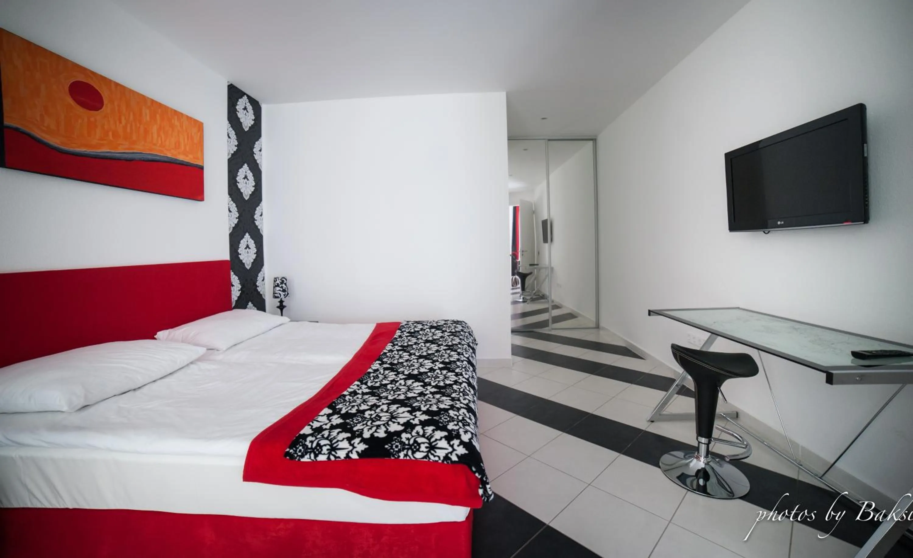 Photo of the whole room, Bed in Liget Wellness és Konferencia Hotel
