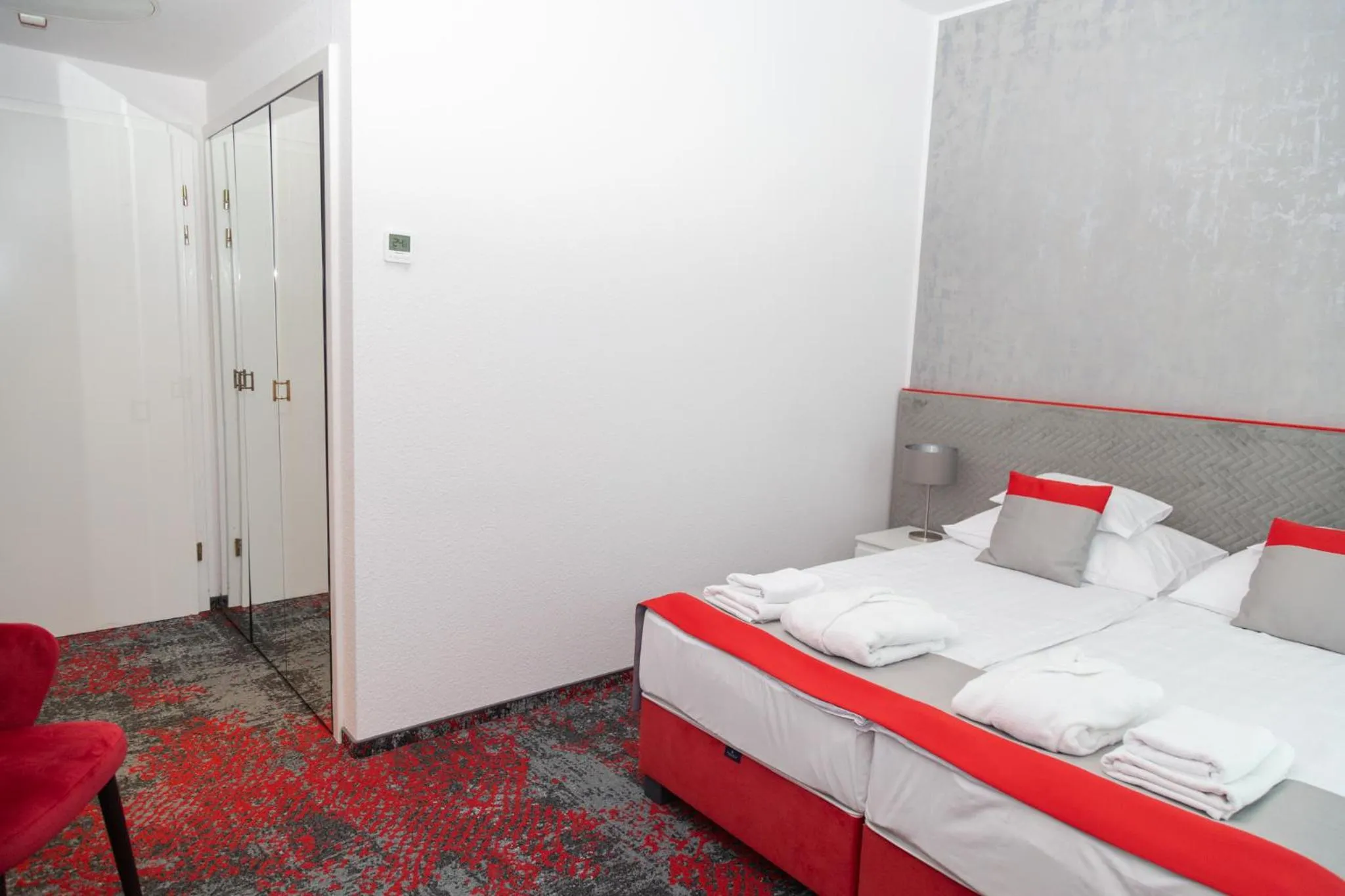 Bed in Liget Wellness és Konferencia Hotel