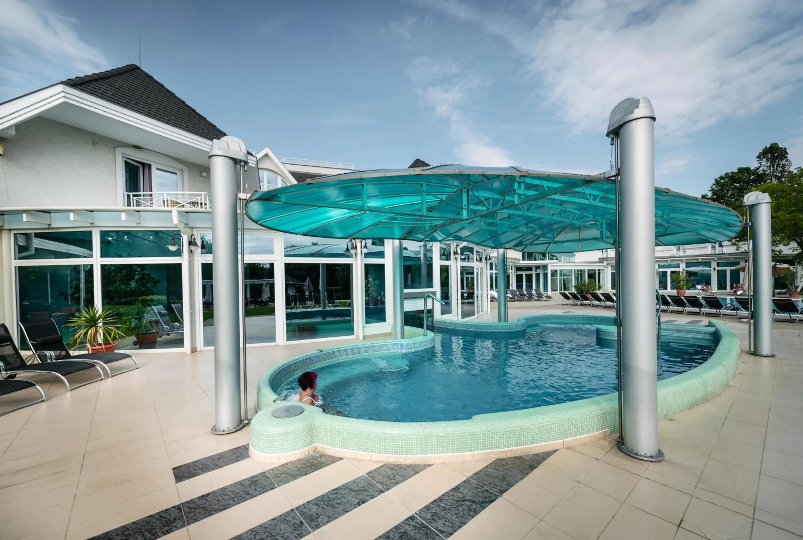 Property building in Liget Wellness és Konferencia Hotel