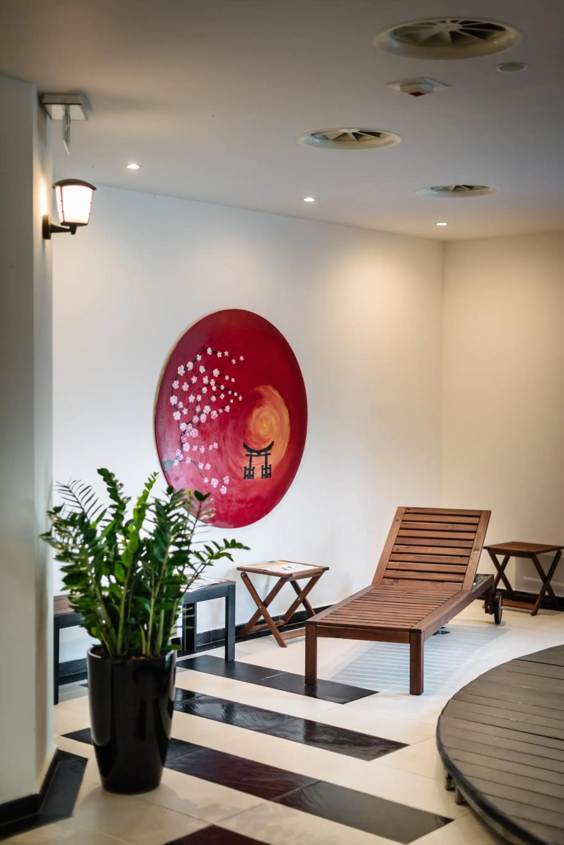Hot Spring Bath in Liget Wellness és Konferencia Hotel