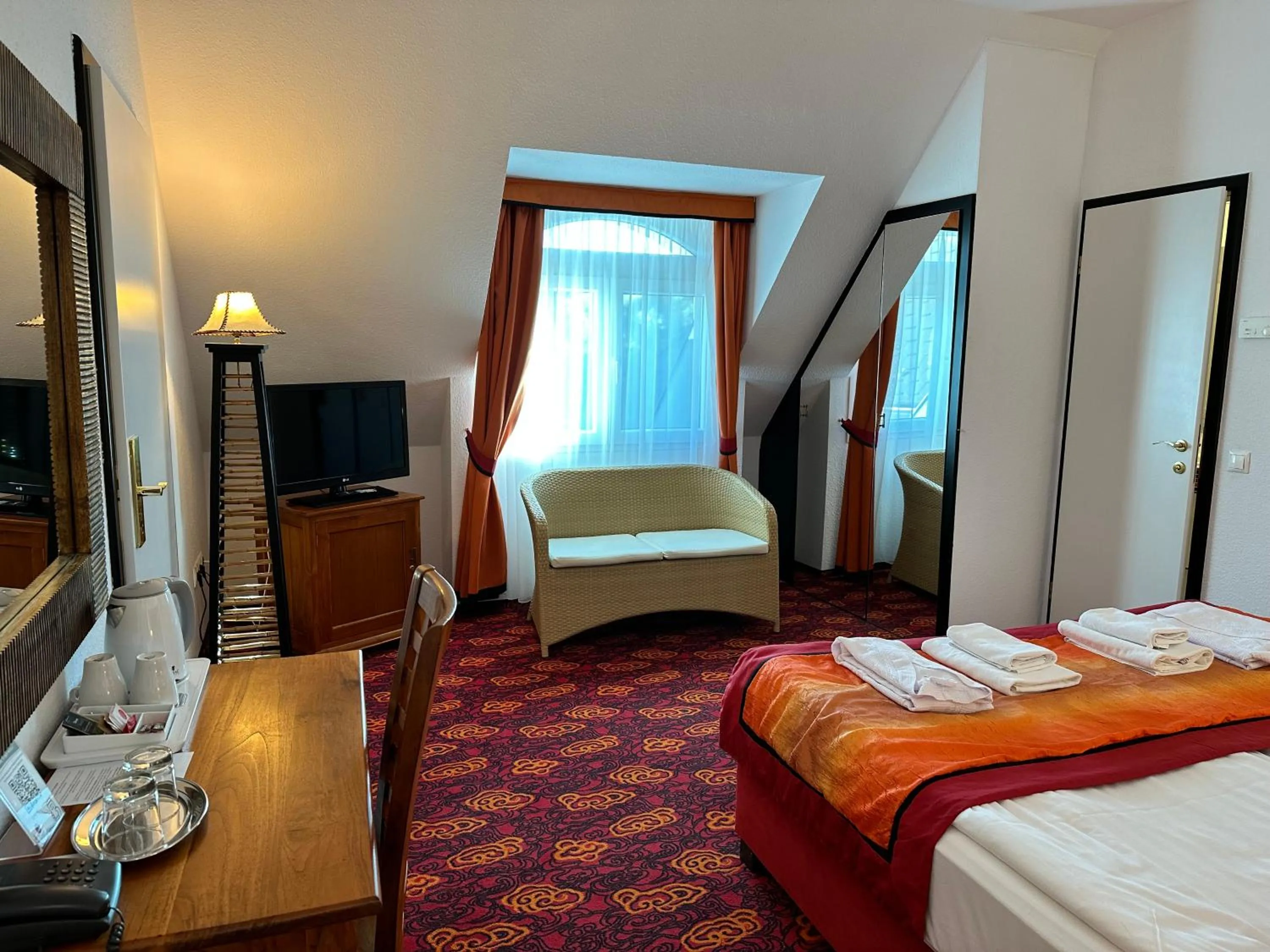 Bed in Liget Wellness és Konferencia Hotel