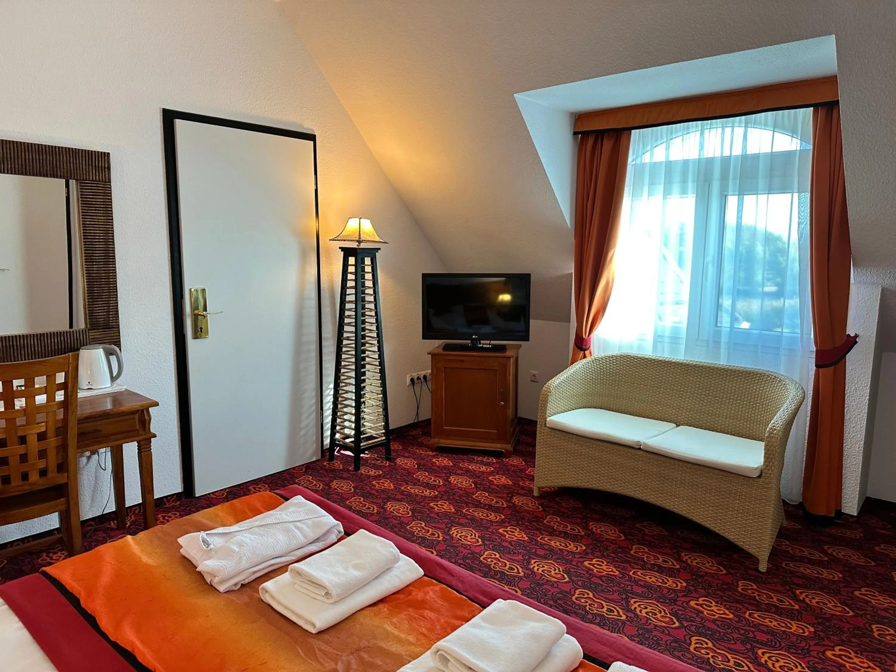 Bed in Liget Wellness és Konferencia Hotel