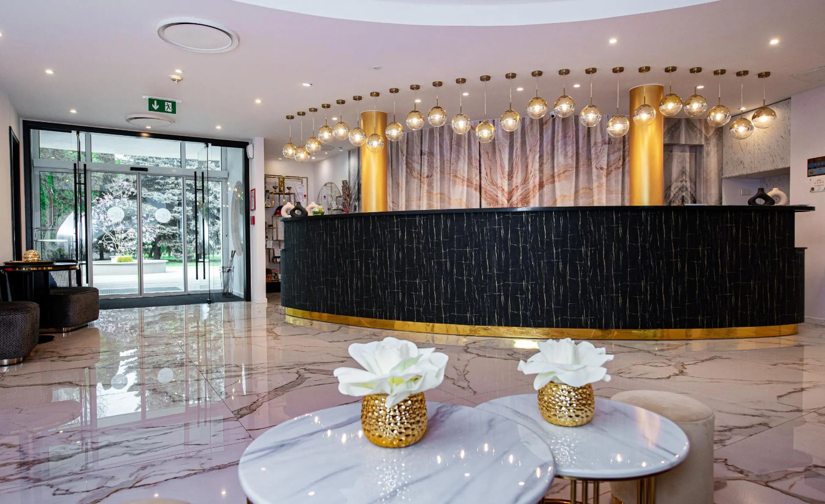 Lobby or reception in Liget Wellness és Konferencia Hotel