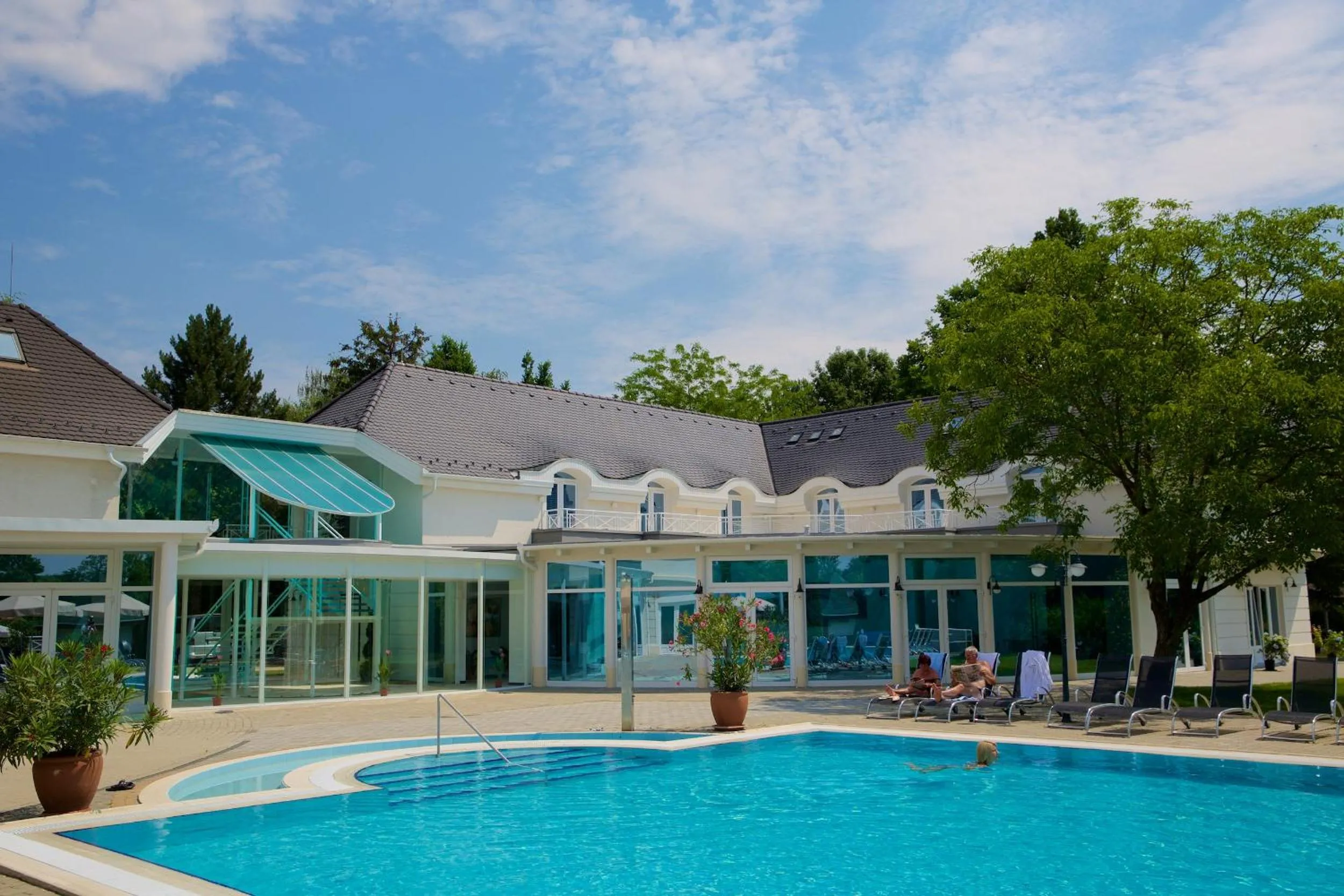 Spa and wellness centre/facilities in Liget Wellness és Konferencia Hotel