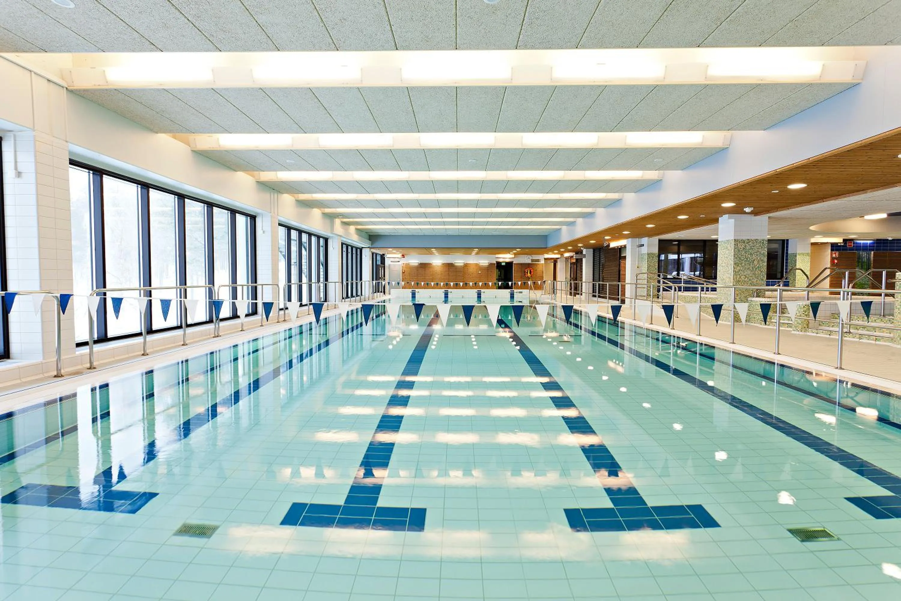 Swimming pool in Rokua Health & Spa