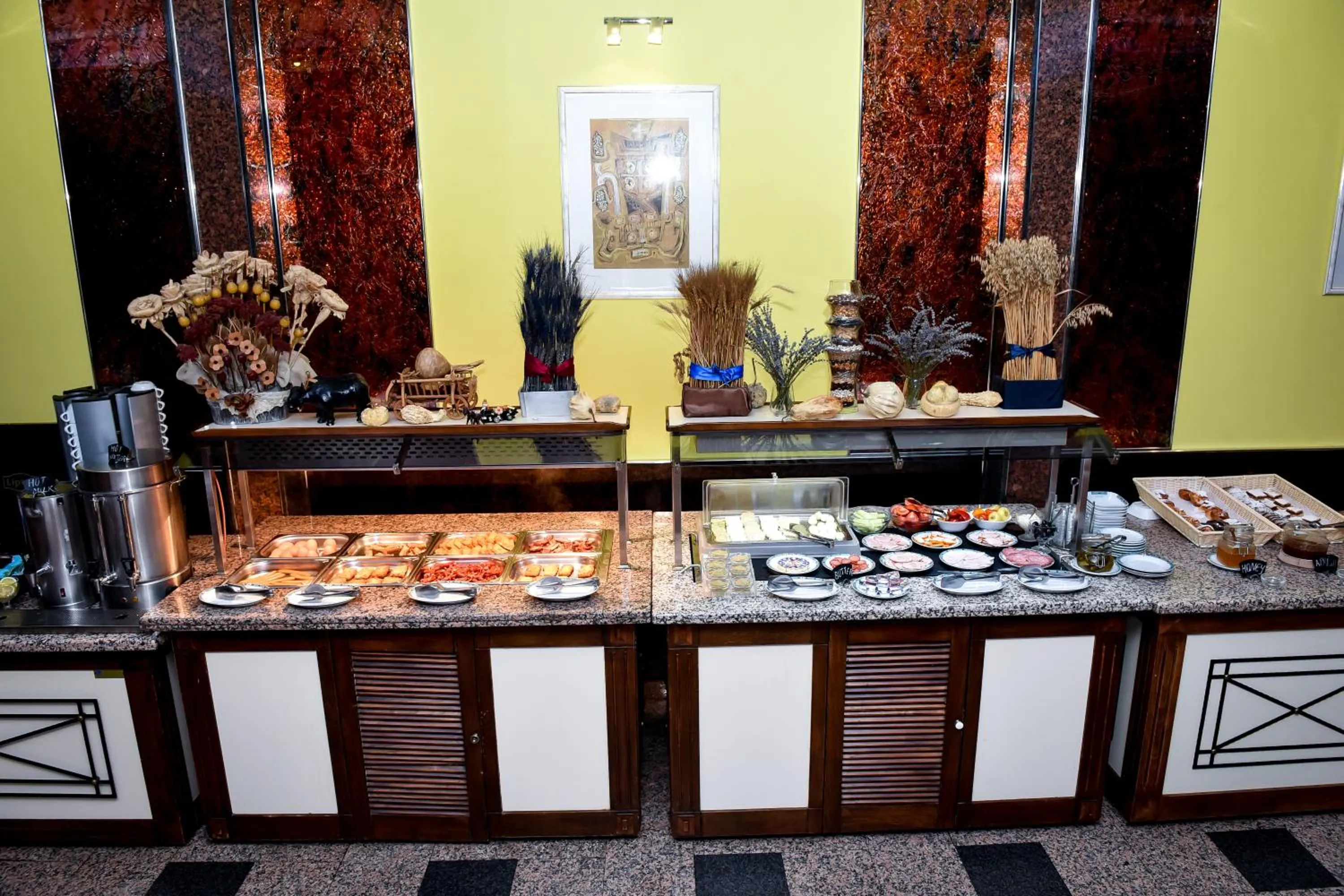 Food in Hotel Carpati