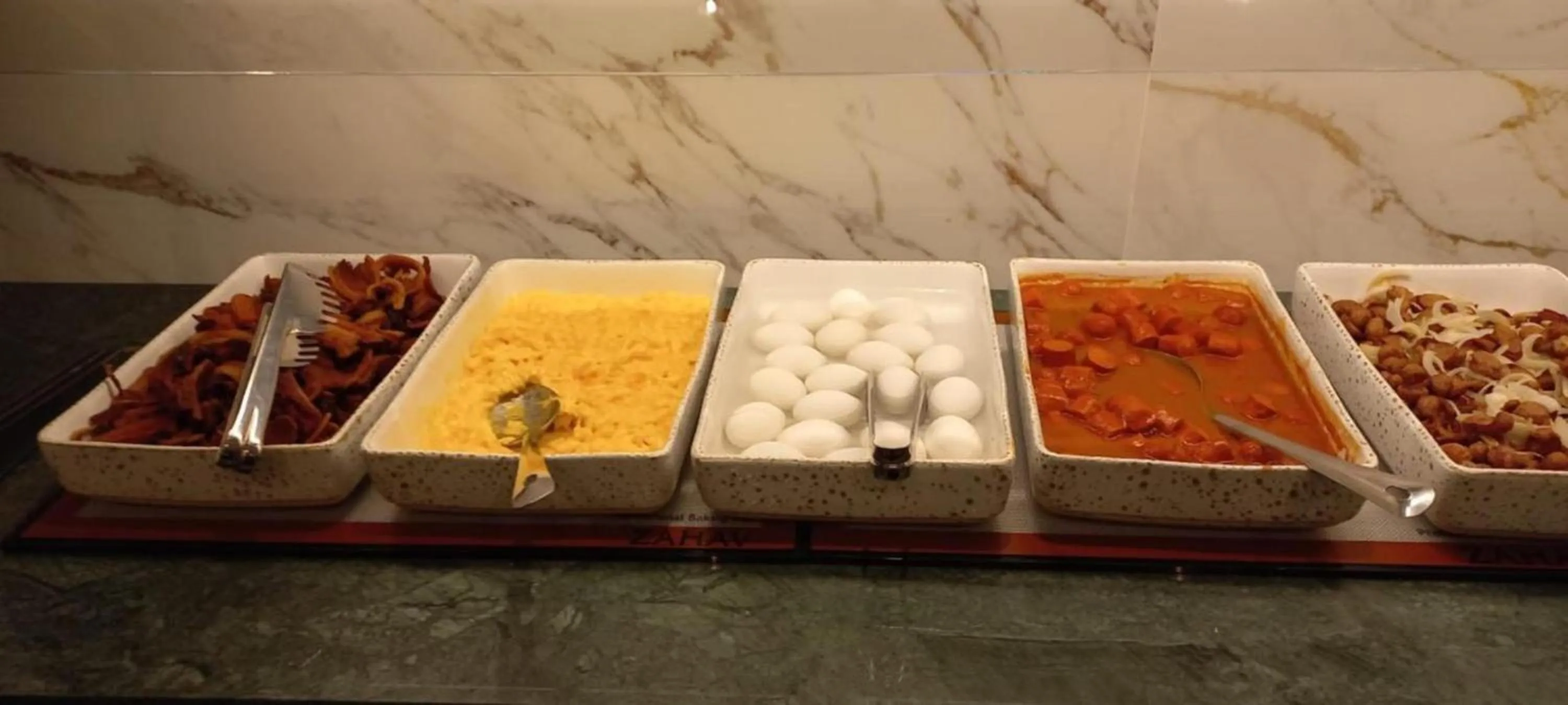 Breakfast in Regency Park Hotel