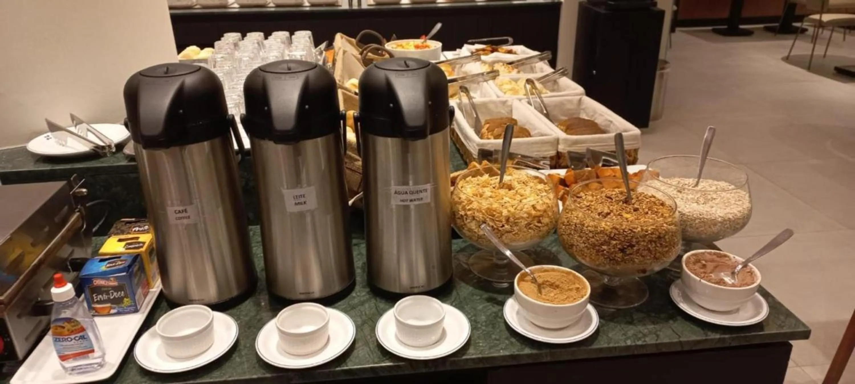 Breakfast in Regency Park Hotel