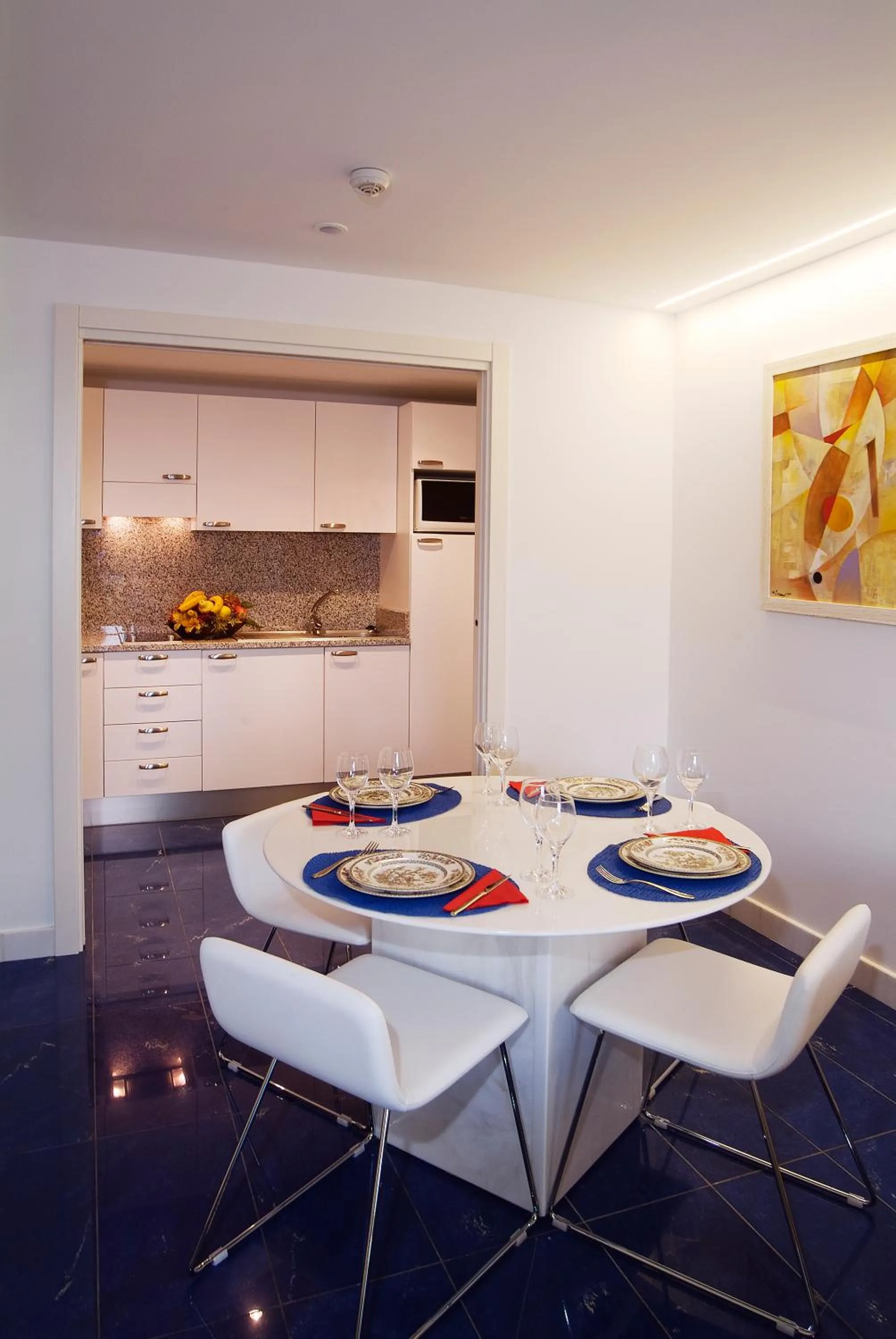 Photo of the whole room in El Greco