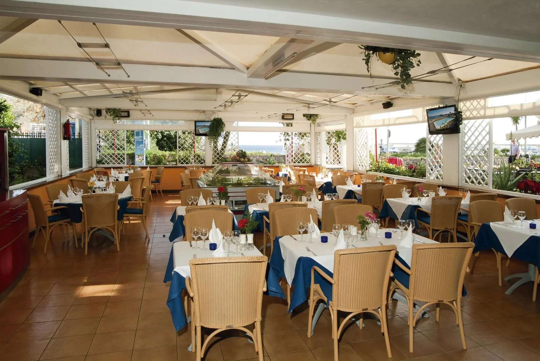 Restaurant/places to eat in El Greco