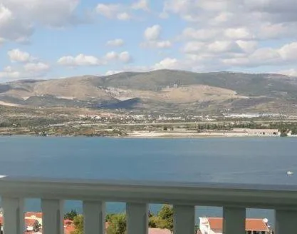 Day in Apartments Villa Bayview