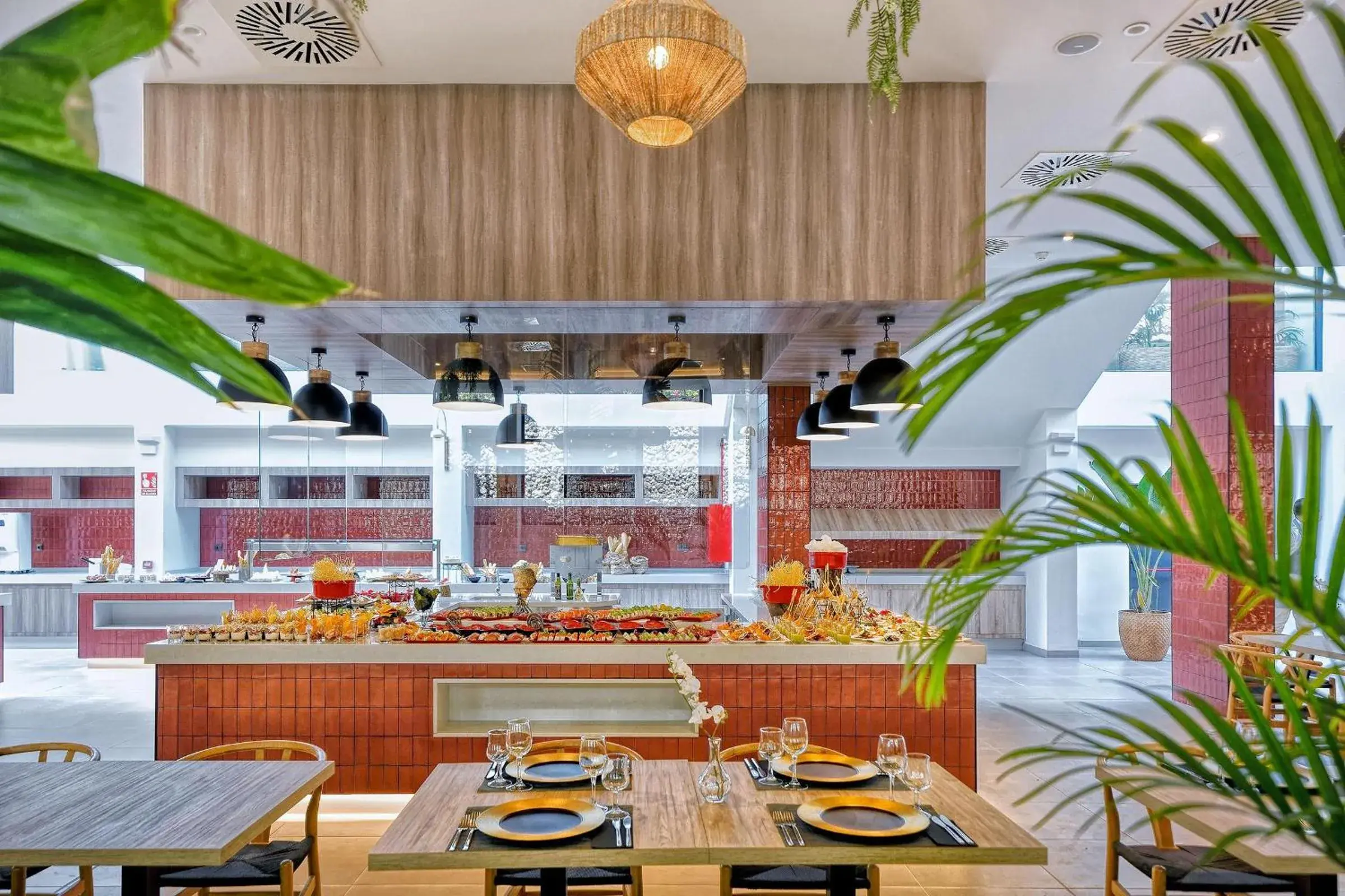 Restaurant/places to eat in H10 Costa Mogán - Adults Only Restaurant/places to eat in H10 Costa Mogán - Adults Only