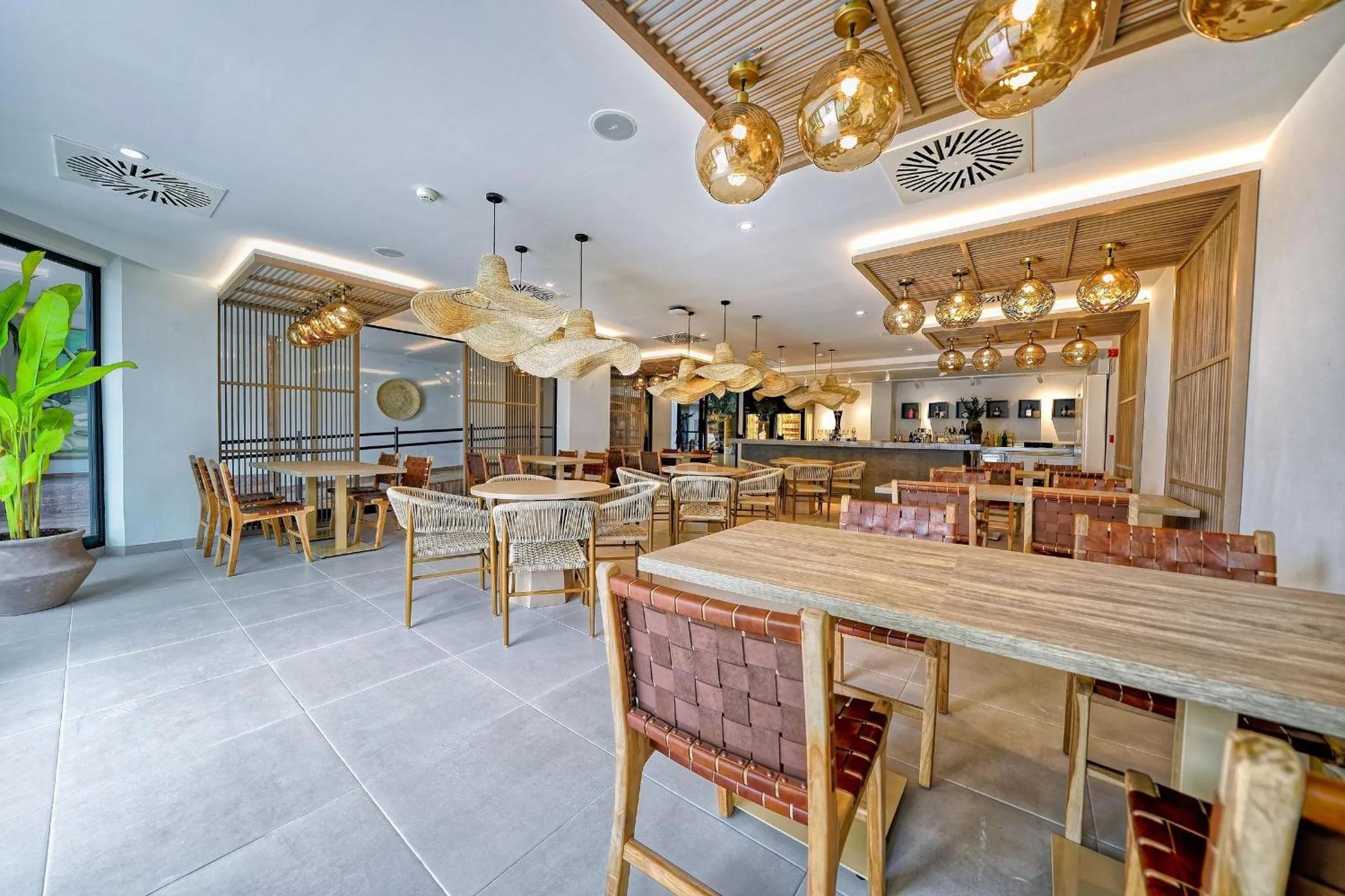 Restaurant/places to eat in H10 Costa Mogán - Adults Only