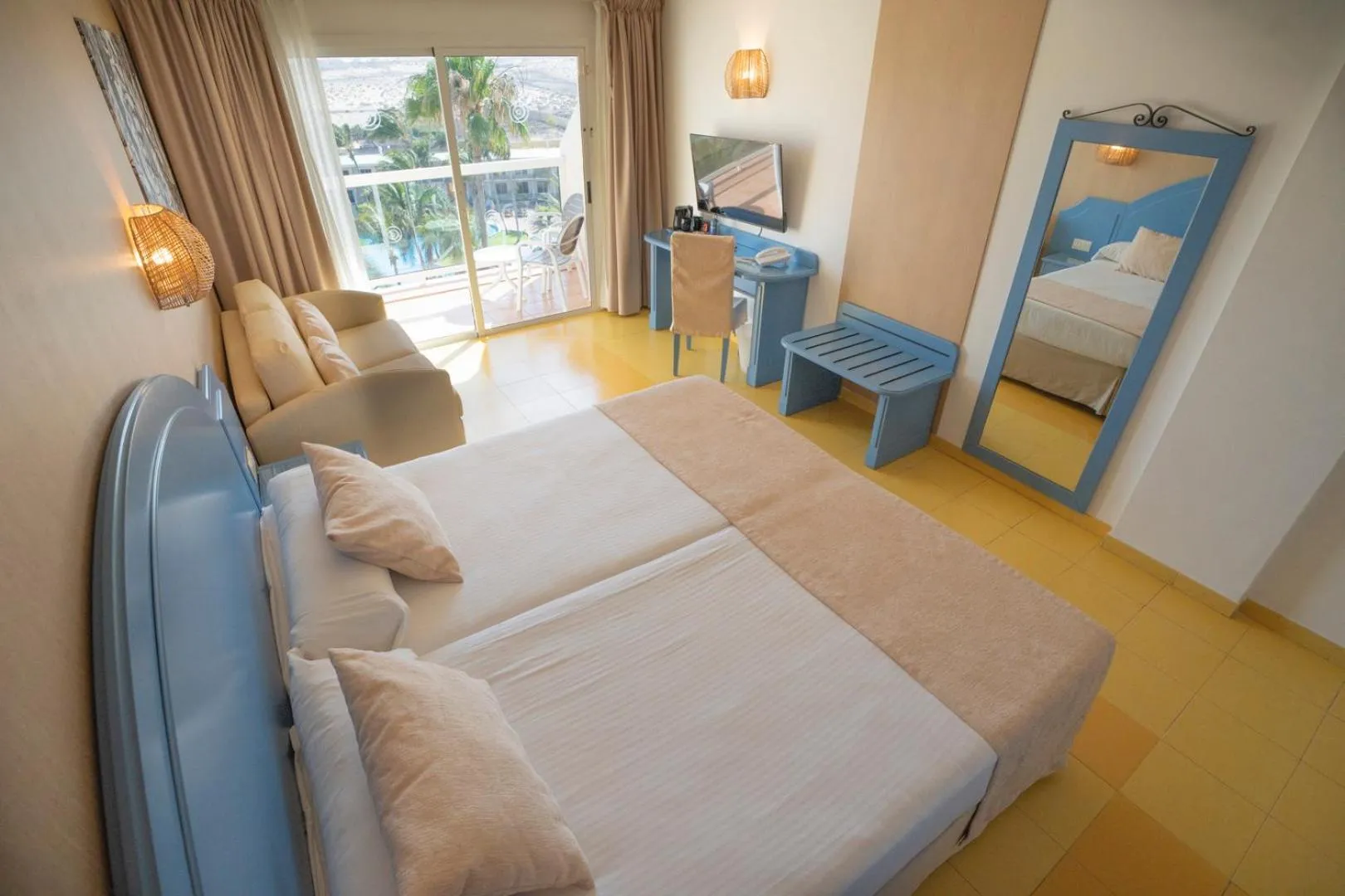 Bed in Club Hotel Drago Park