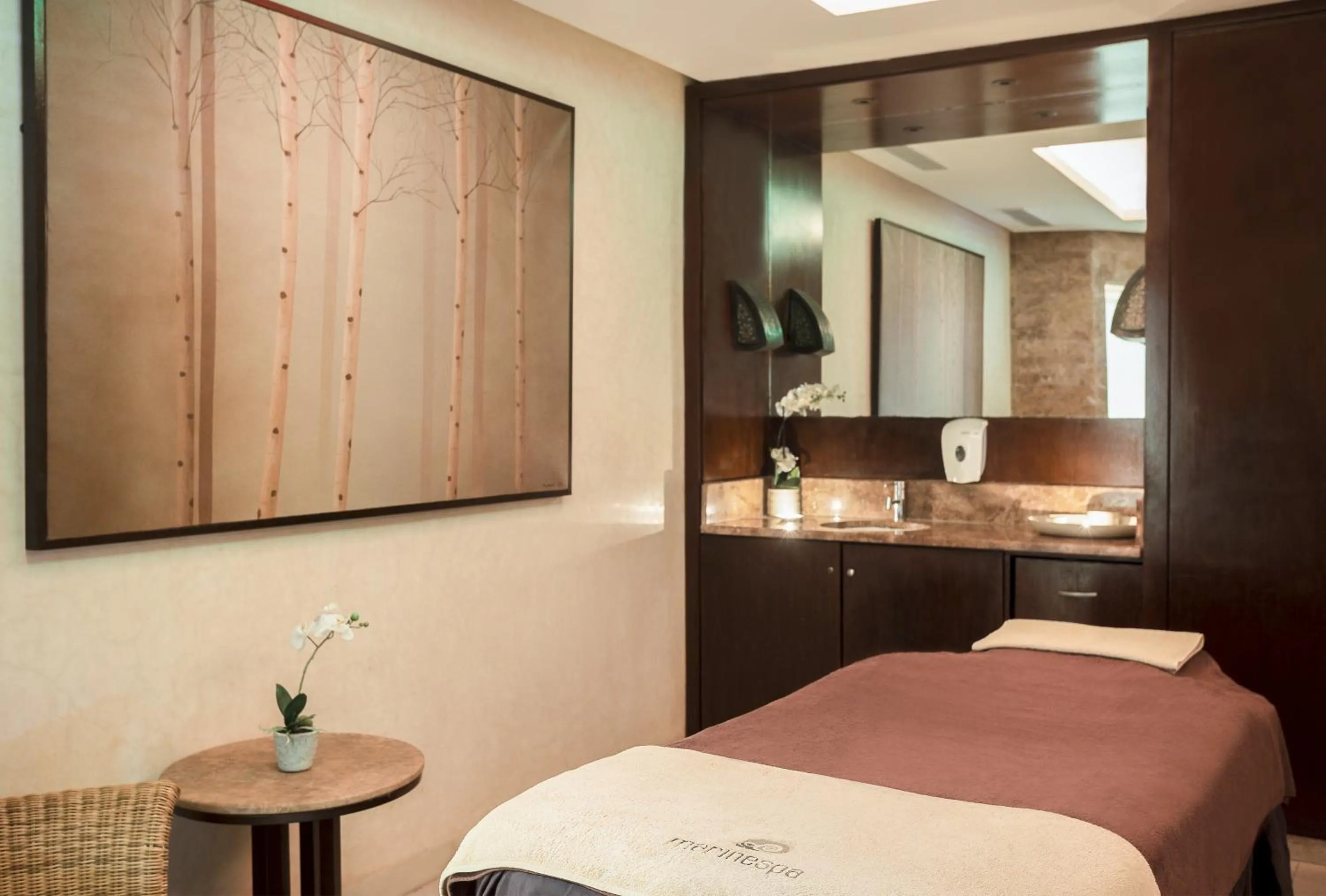 Massage, Bed in Mövenpick Resort & Marine Spa Sousse