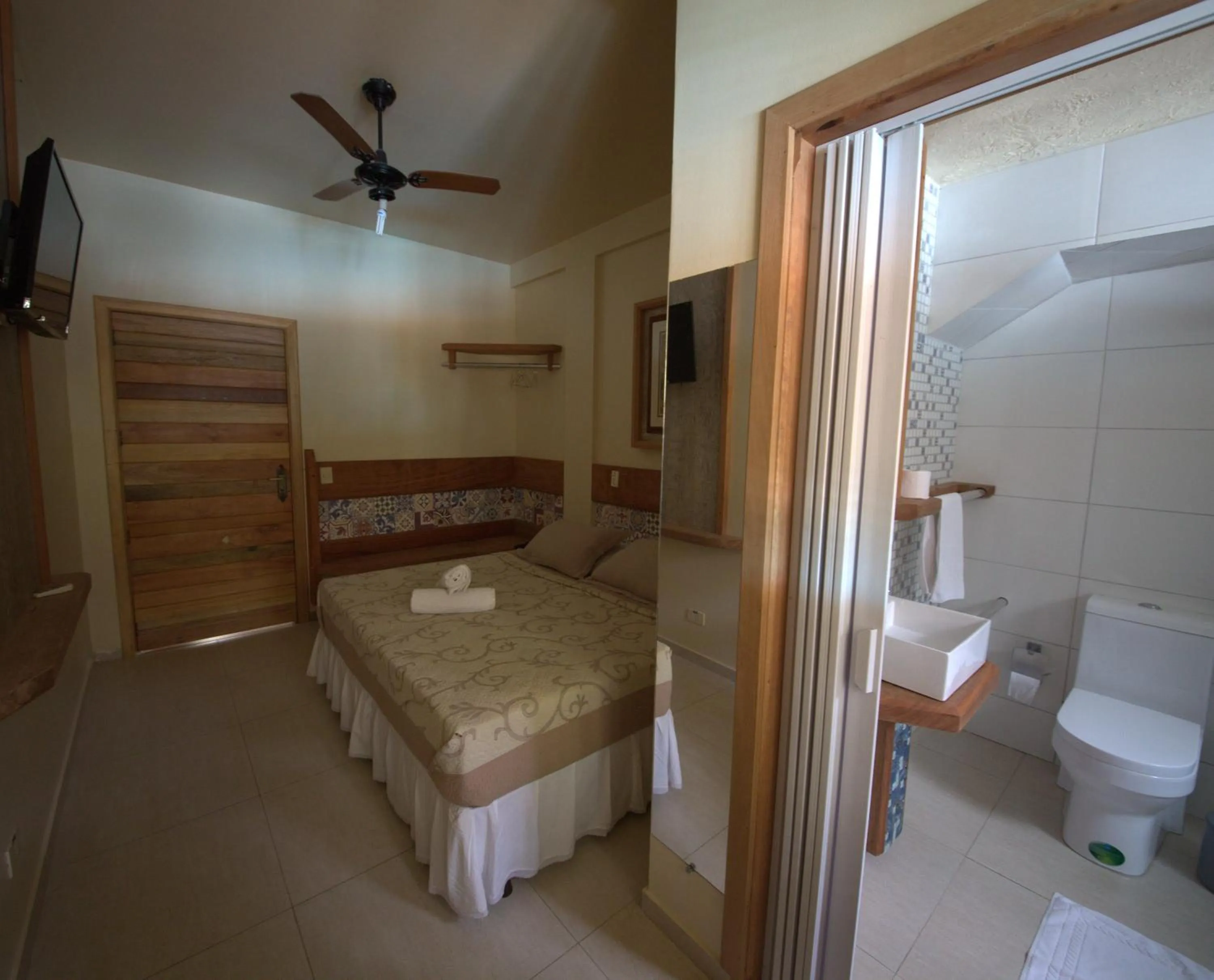 Bedroom, Bed in Pousada Sonho Meu Foz