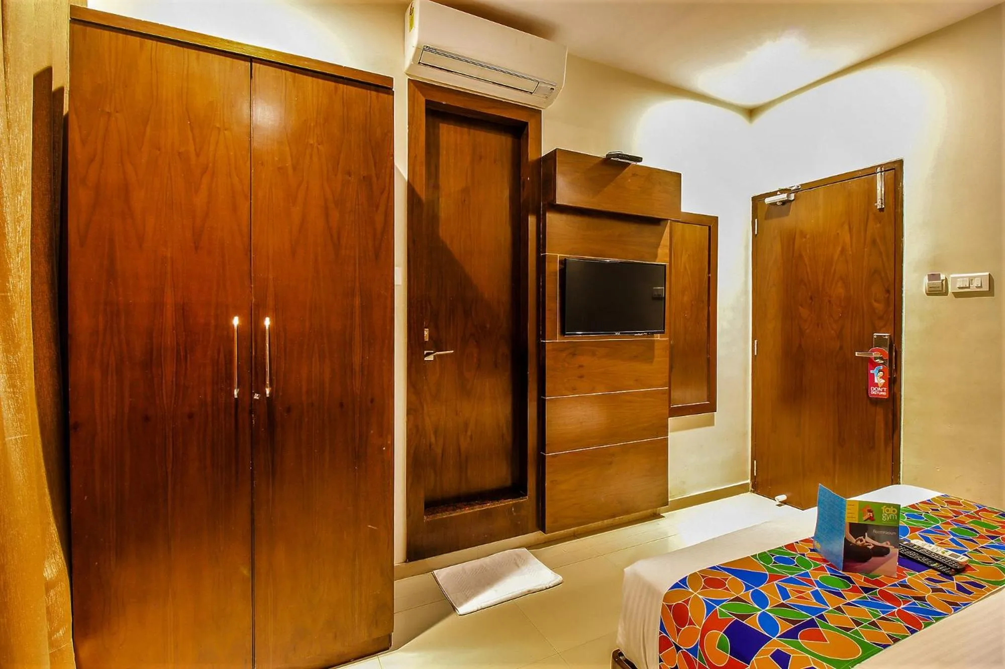 Bed in Via Empire Suite